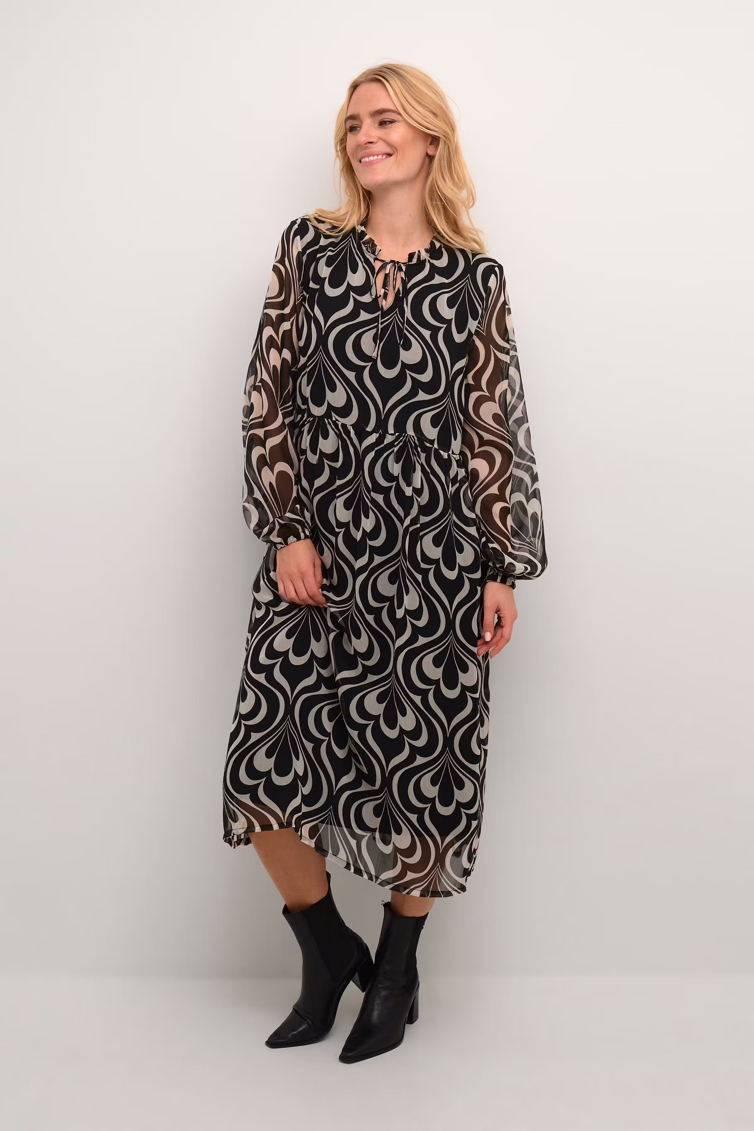 BPleonora KlÃ¤nning LOOKBOOK FRONT 10590590-105324B