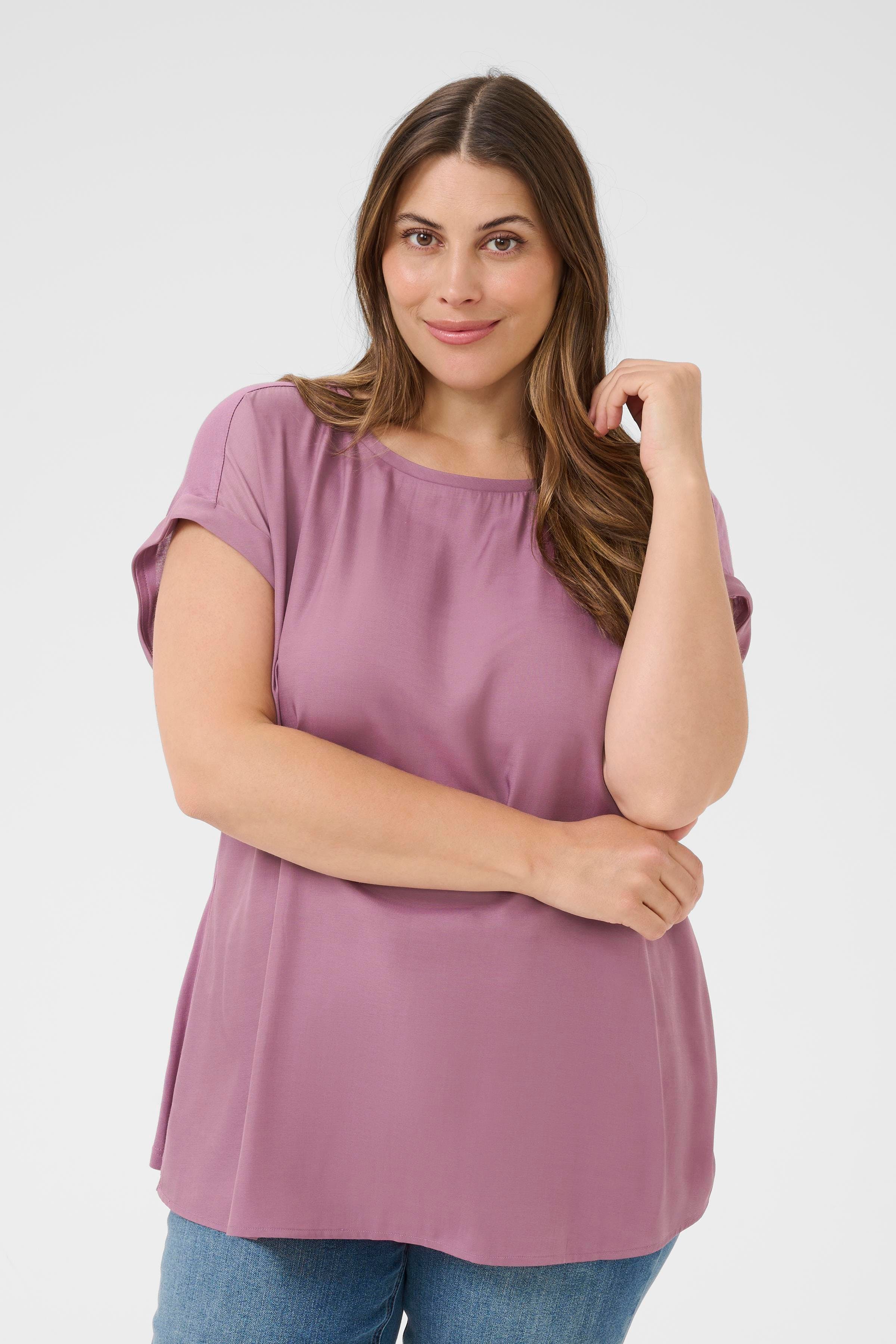 KCmilia Blouse LOOKBOOK FRONT 10583812-181709