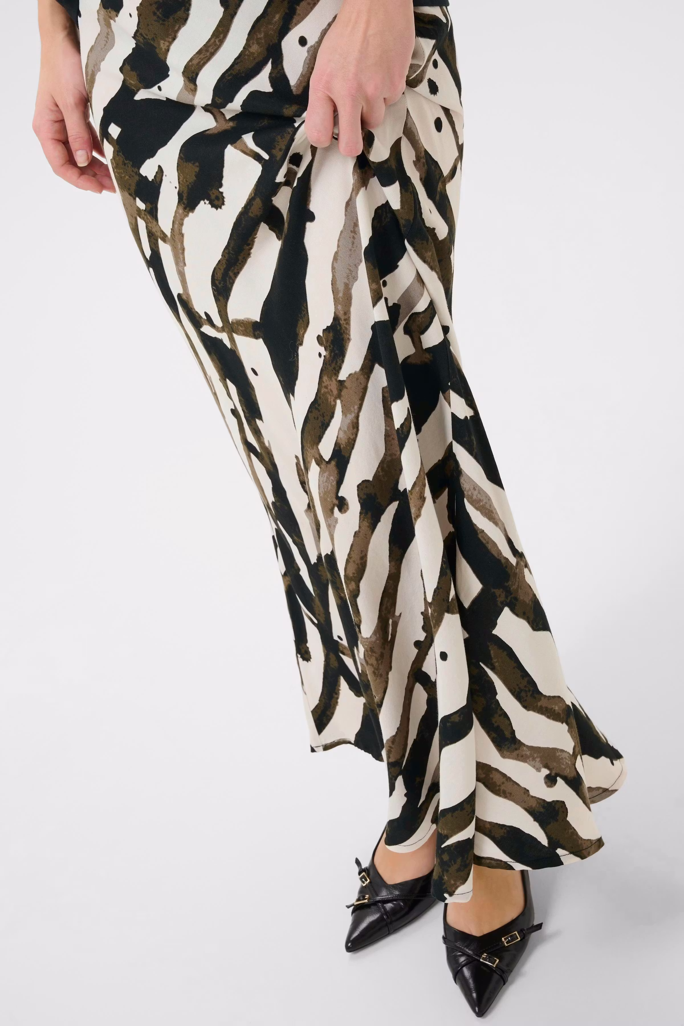 CUashley Skirt LOOKBOOK DETAIL 50112049-107910