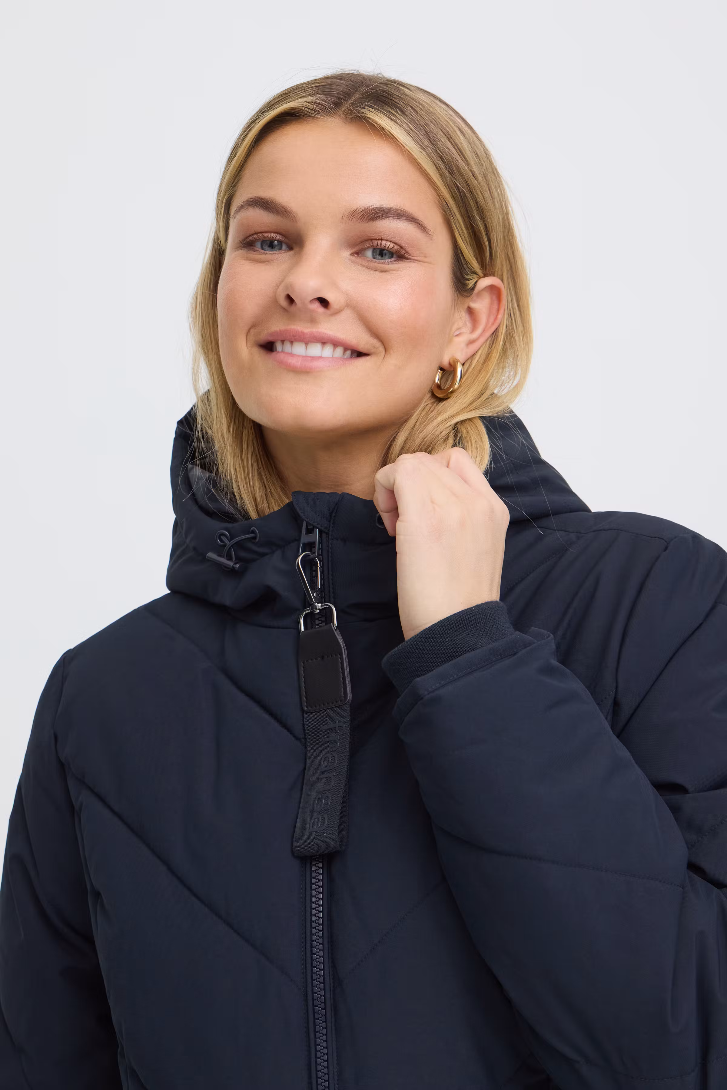 FRMAISE Outerwear LOOKBOOK DETAIL 20617840-194011