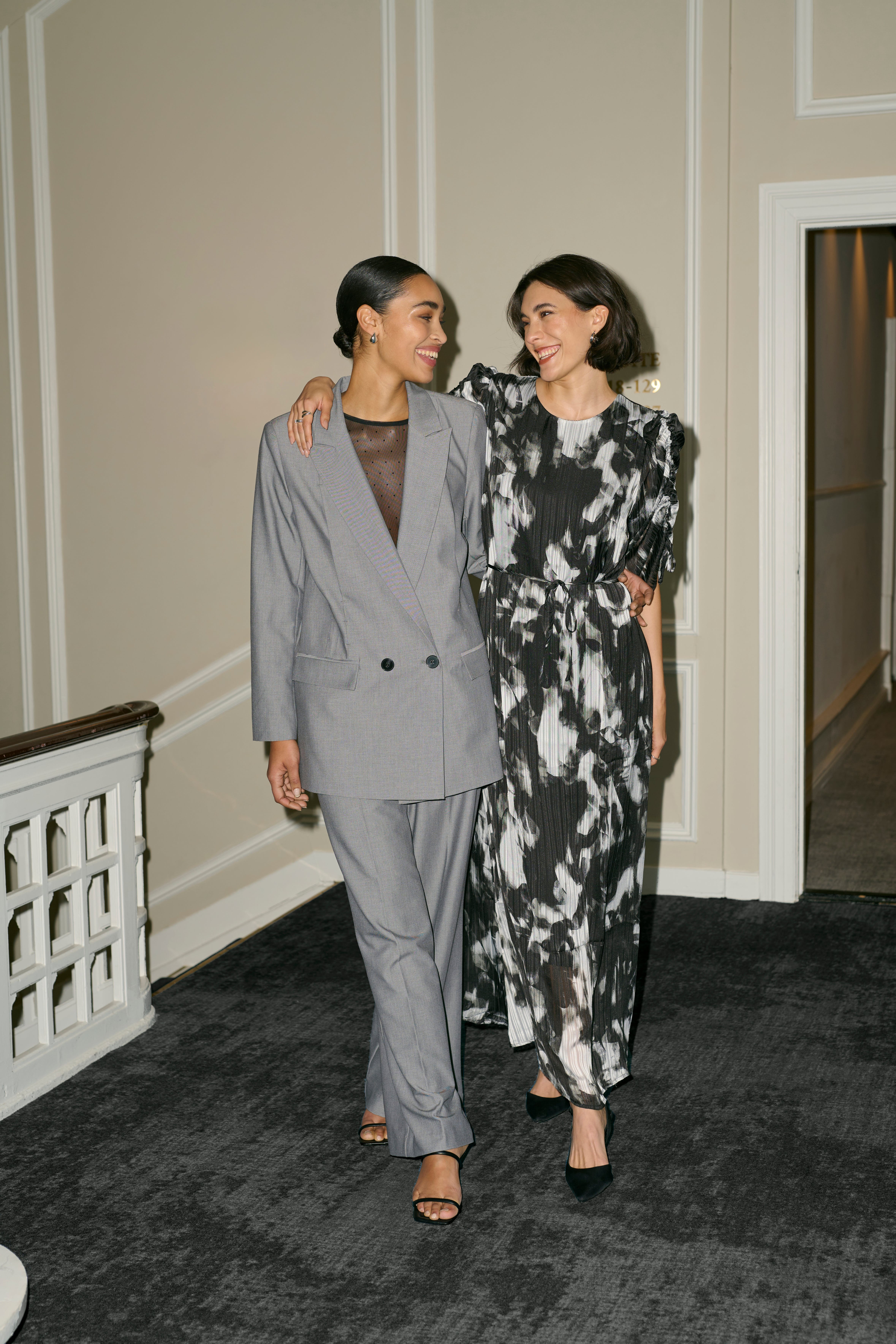 KArey Blazer LOCATION NONE 10509189-100123