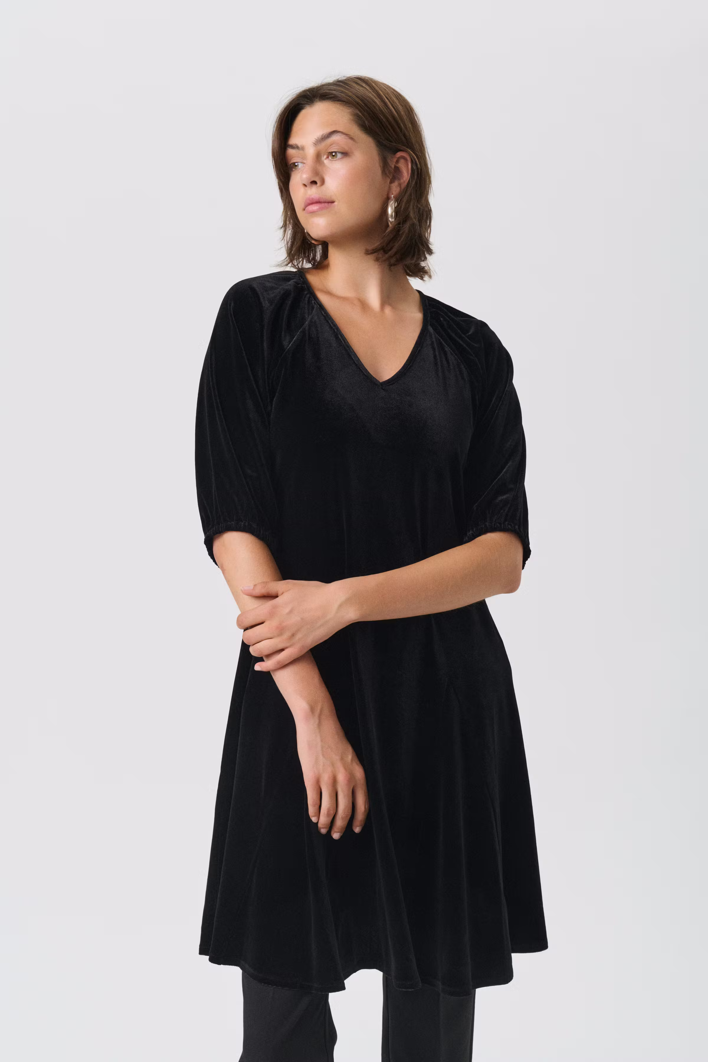 RuthyaPW Dress LOOKBOOK FRONT 30310230-194008