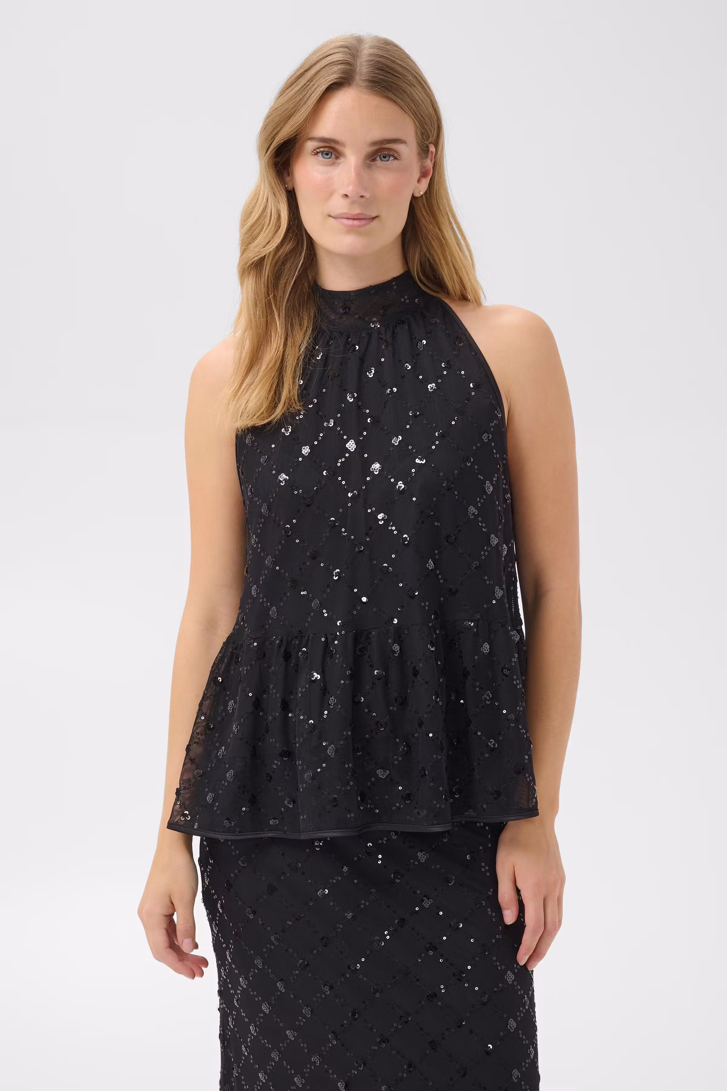 DirtsaPW Top LOOKBOOK FRONT 30310979-305465