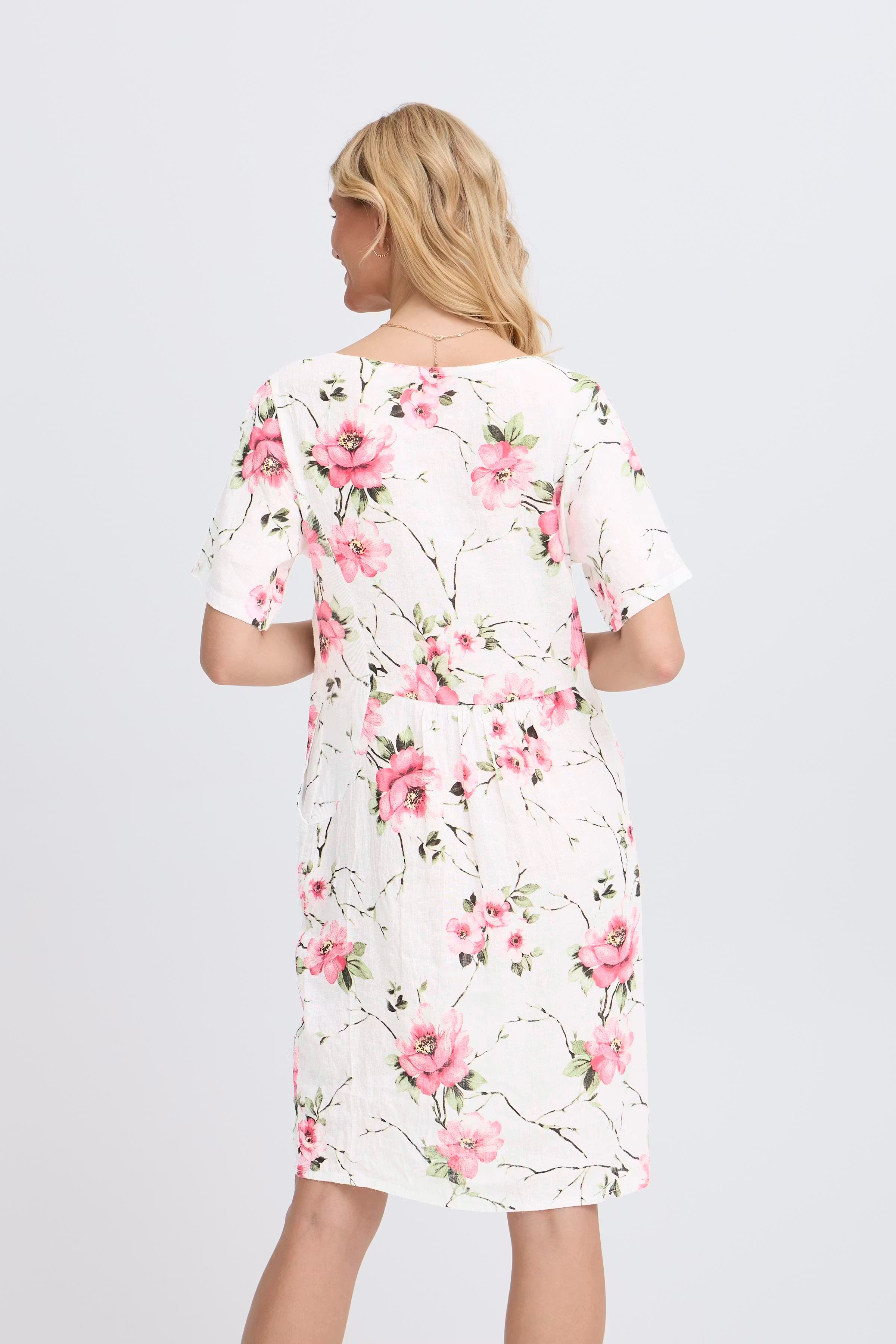 SBTORINA Kjole LOOKBOOK BACK 22100983-110602