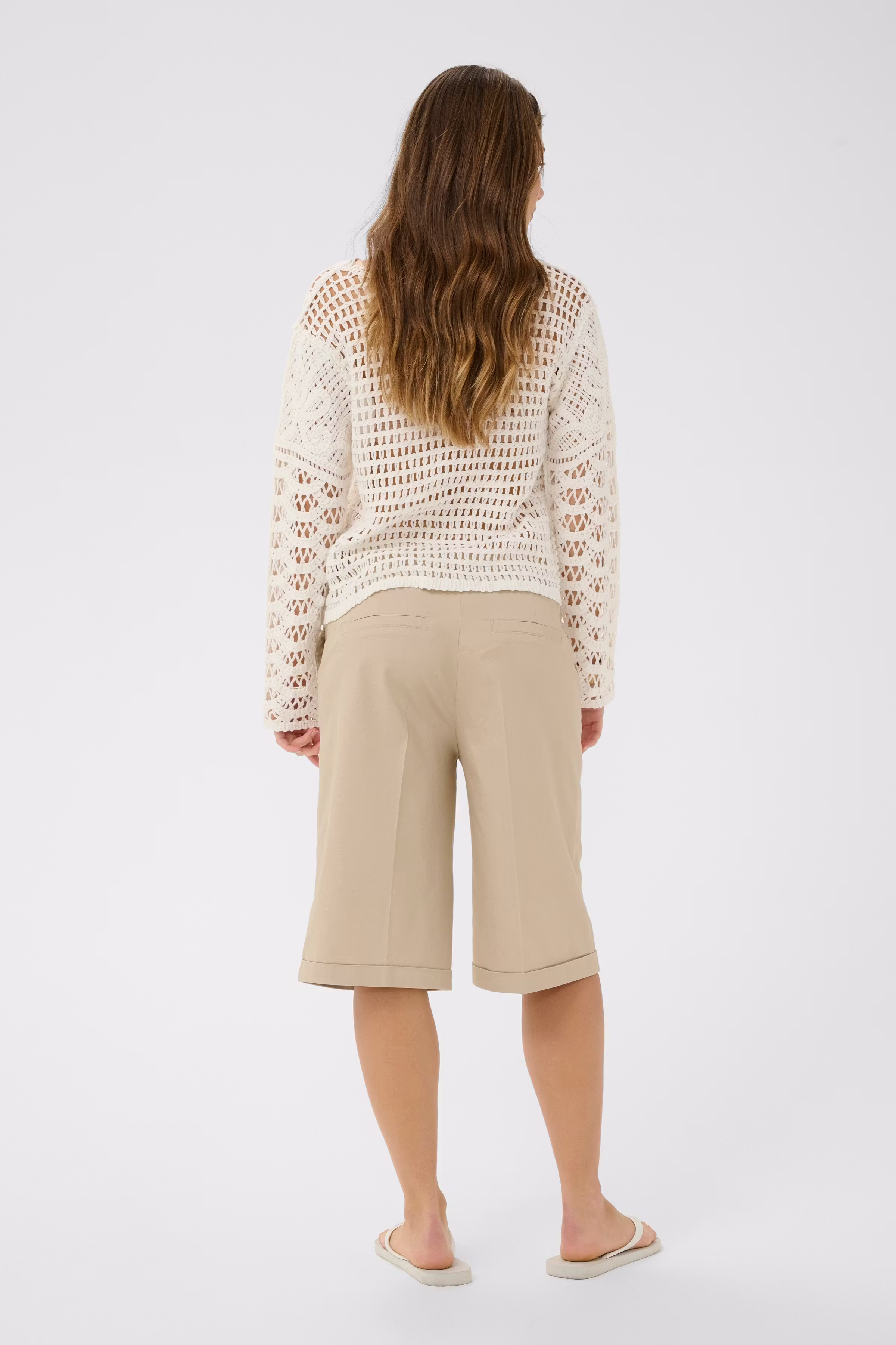 CRElly Pullover LOOKBOOK BACK 10615094-110602