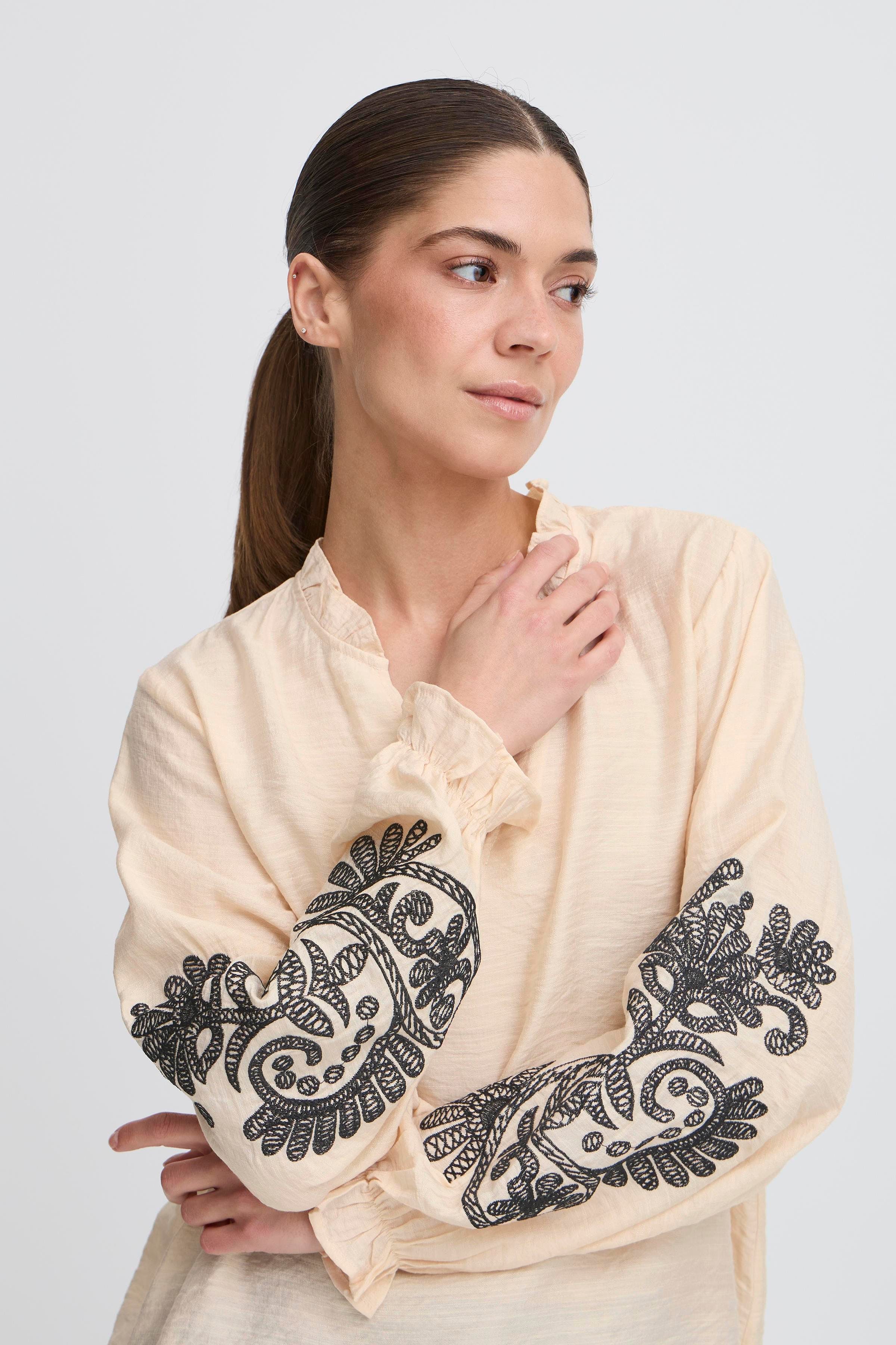 PZROSELIN Bluse LOOKBOOK DETAIL 50208736-110105