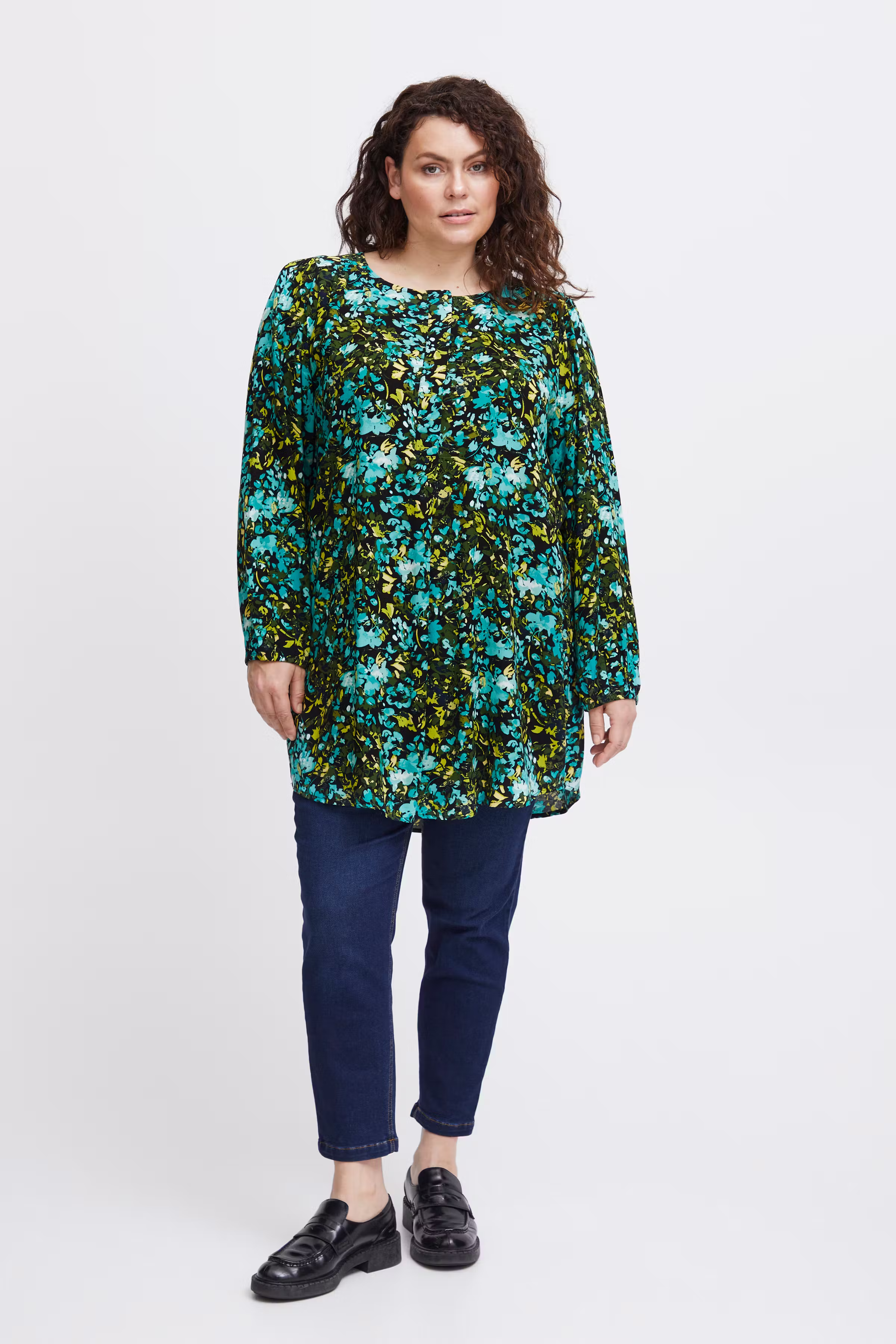 LANGÆRMET BLUSE LOOKBOOK FRONT 20612856-202497