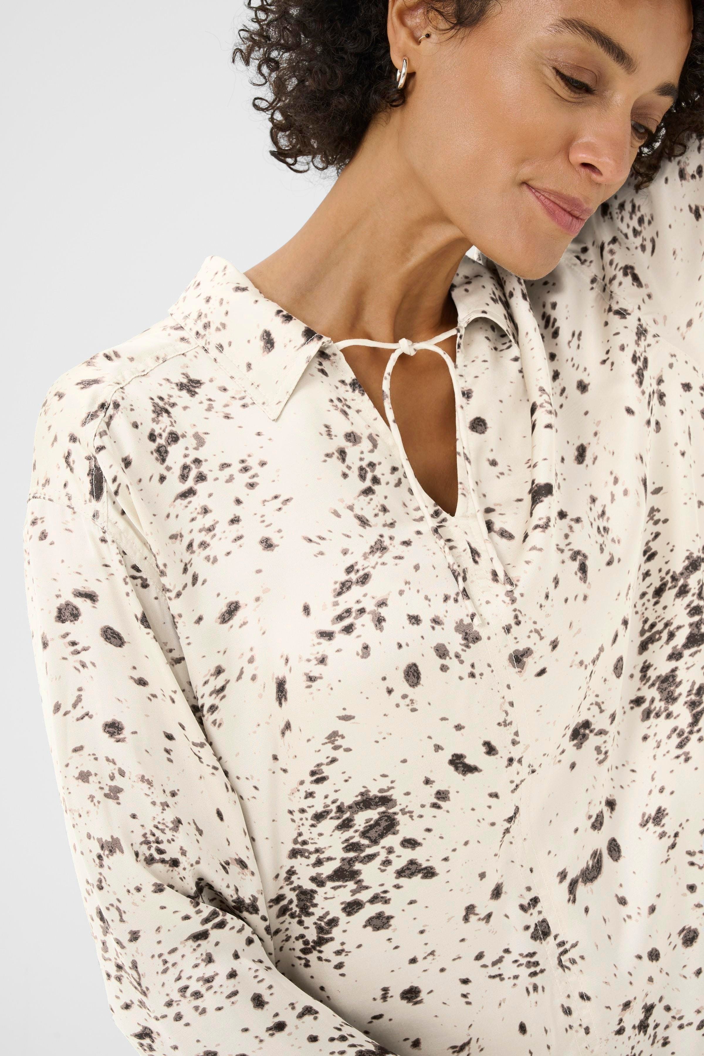 SheenaPW Bluse LOOKBOOK DETAIL 30310003-304223