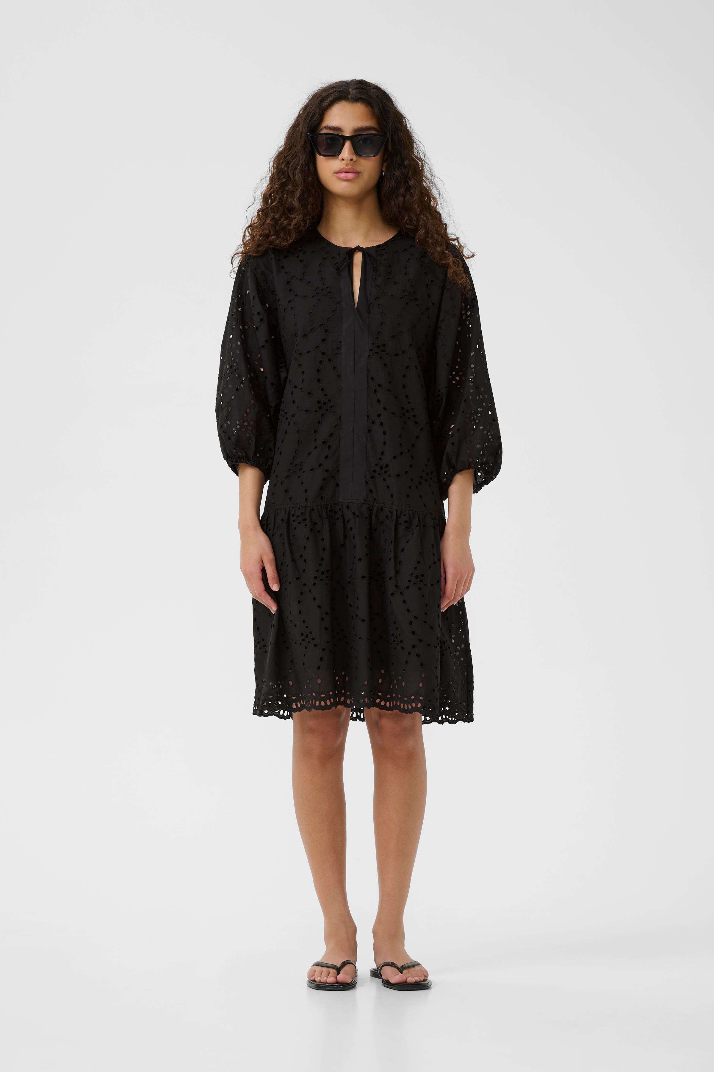 FaithIW Dress LOOKBOOK FRONT 30110430-194008