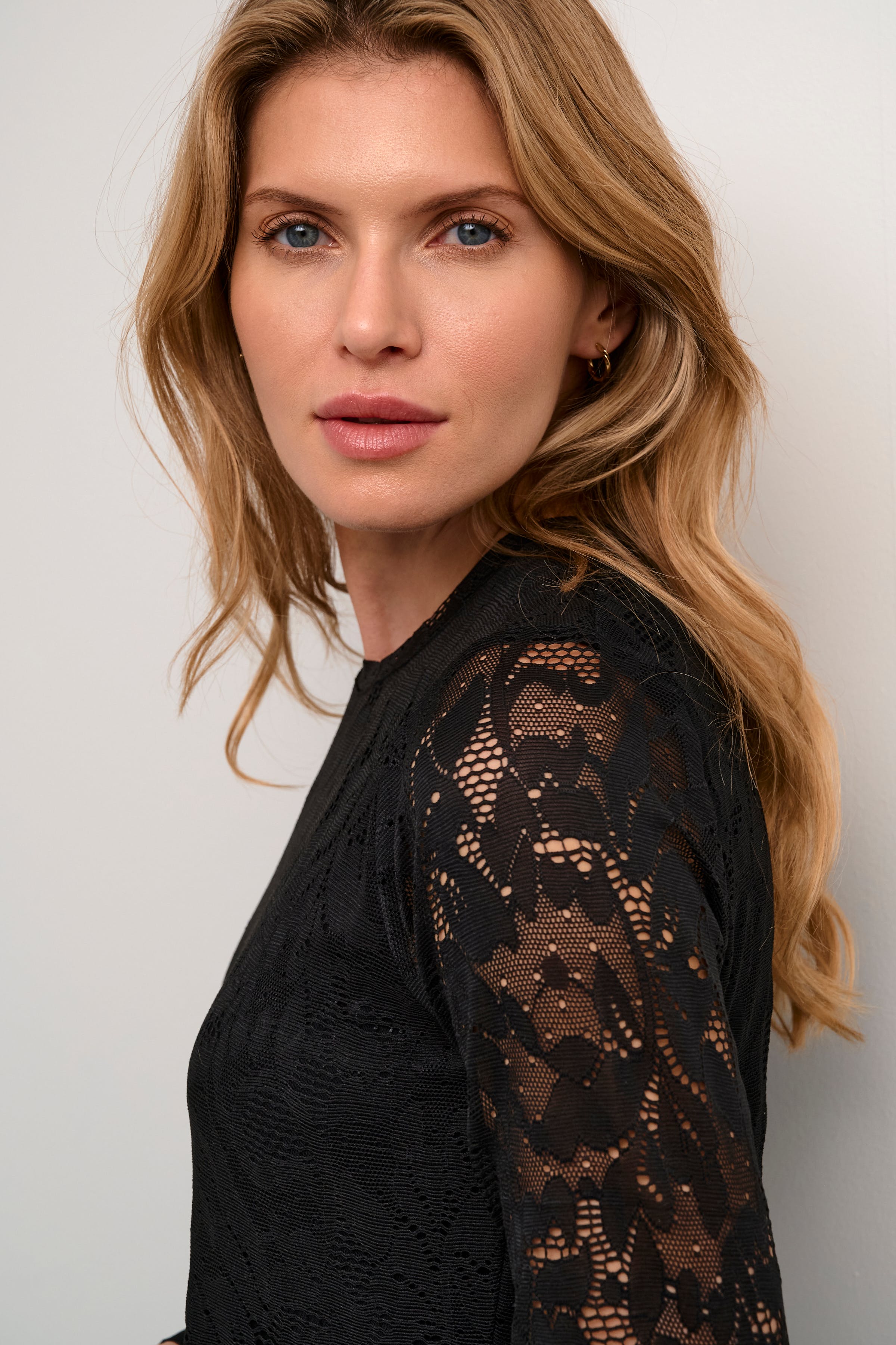 CUnicole blondekjole LOOKBOOK DETAIL 50109500-500012