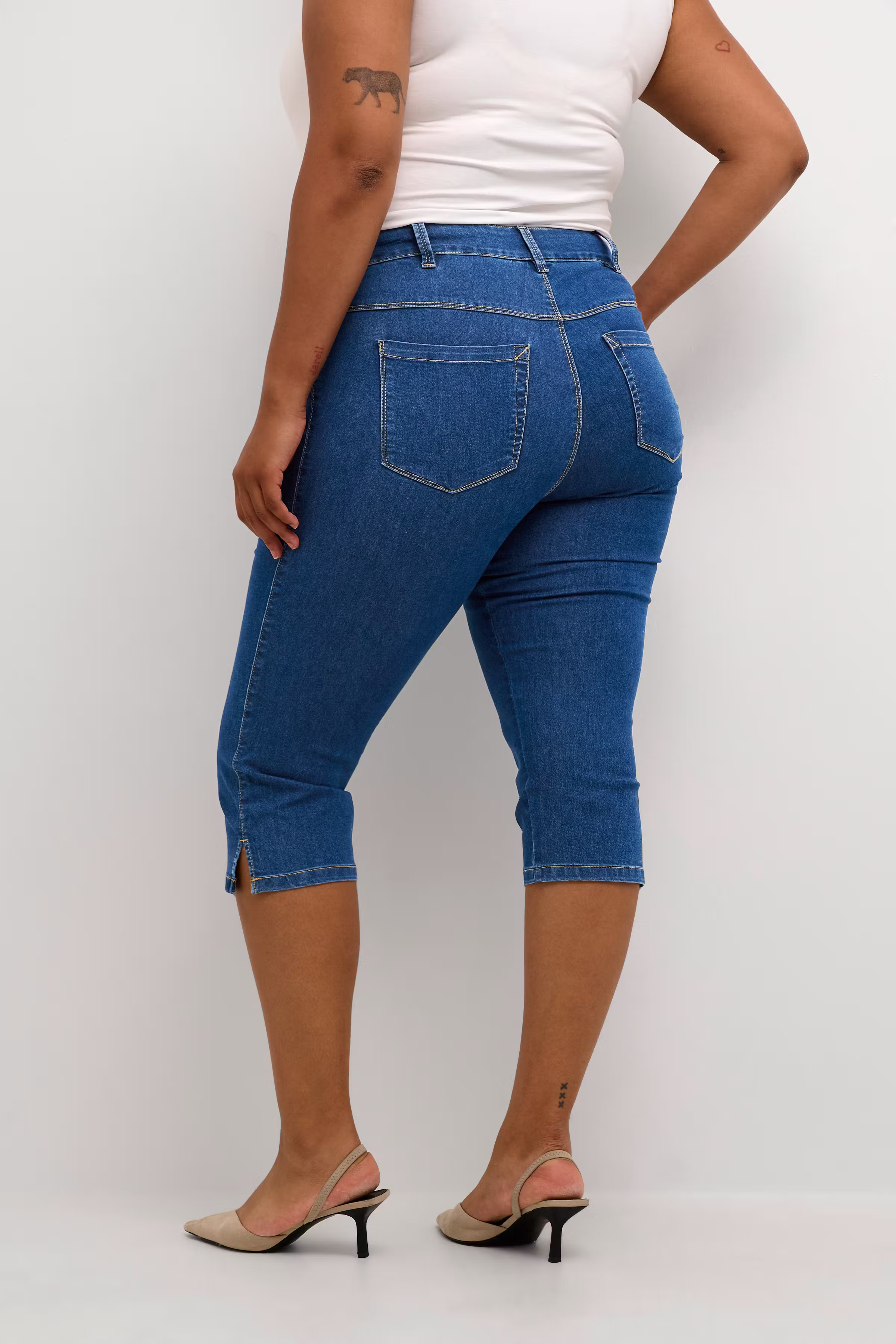 KCvicka Capri Jeans LOOKBOOK BACK 10580889-103758