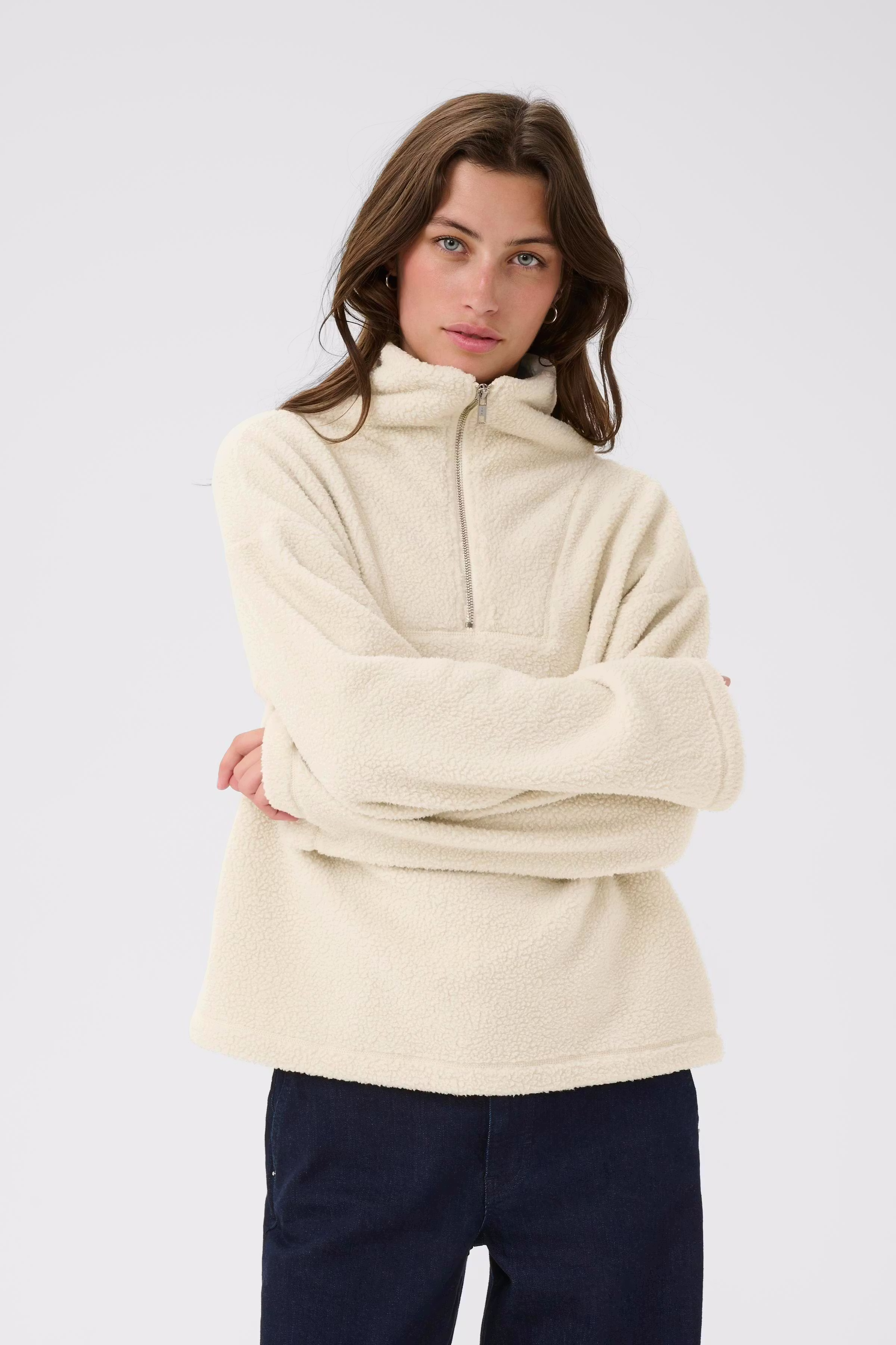 SiranaPW Sweatshirt LOOKBOOK FRONT 30310016-130401
