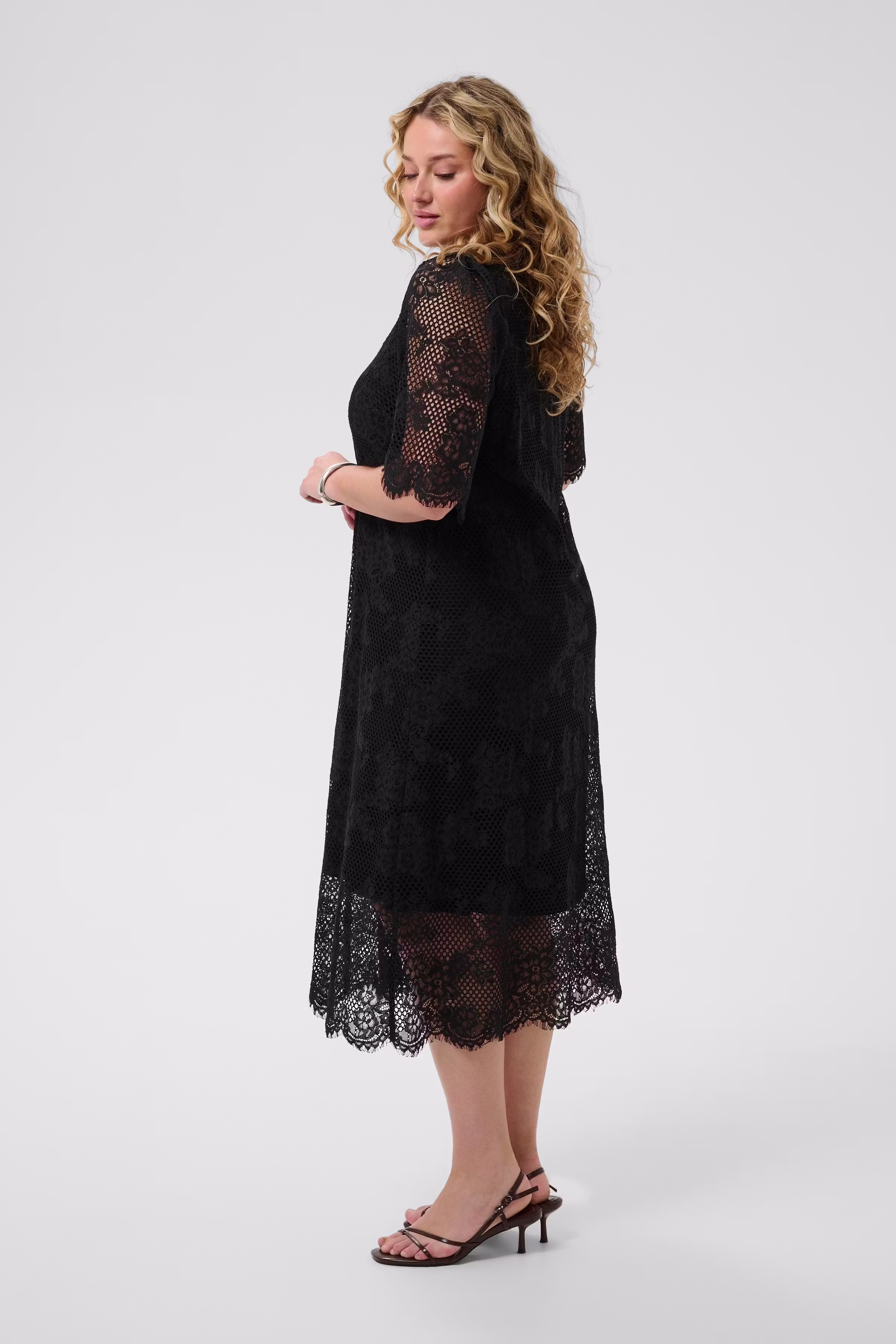 KCcarley Kjole LOOKBOOK FRONT 10584273-100121