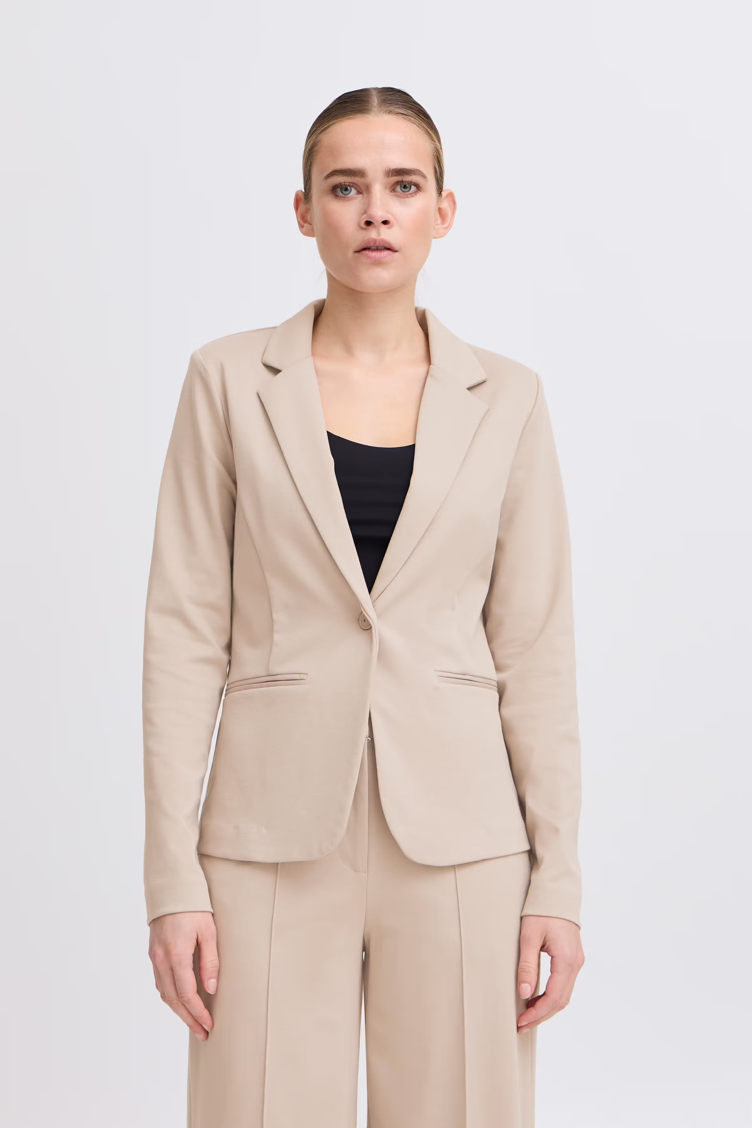 IHKATE Blazer LOOKBOOK FRONT 20101801-151308