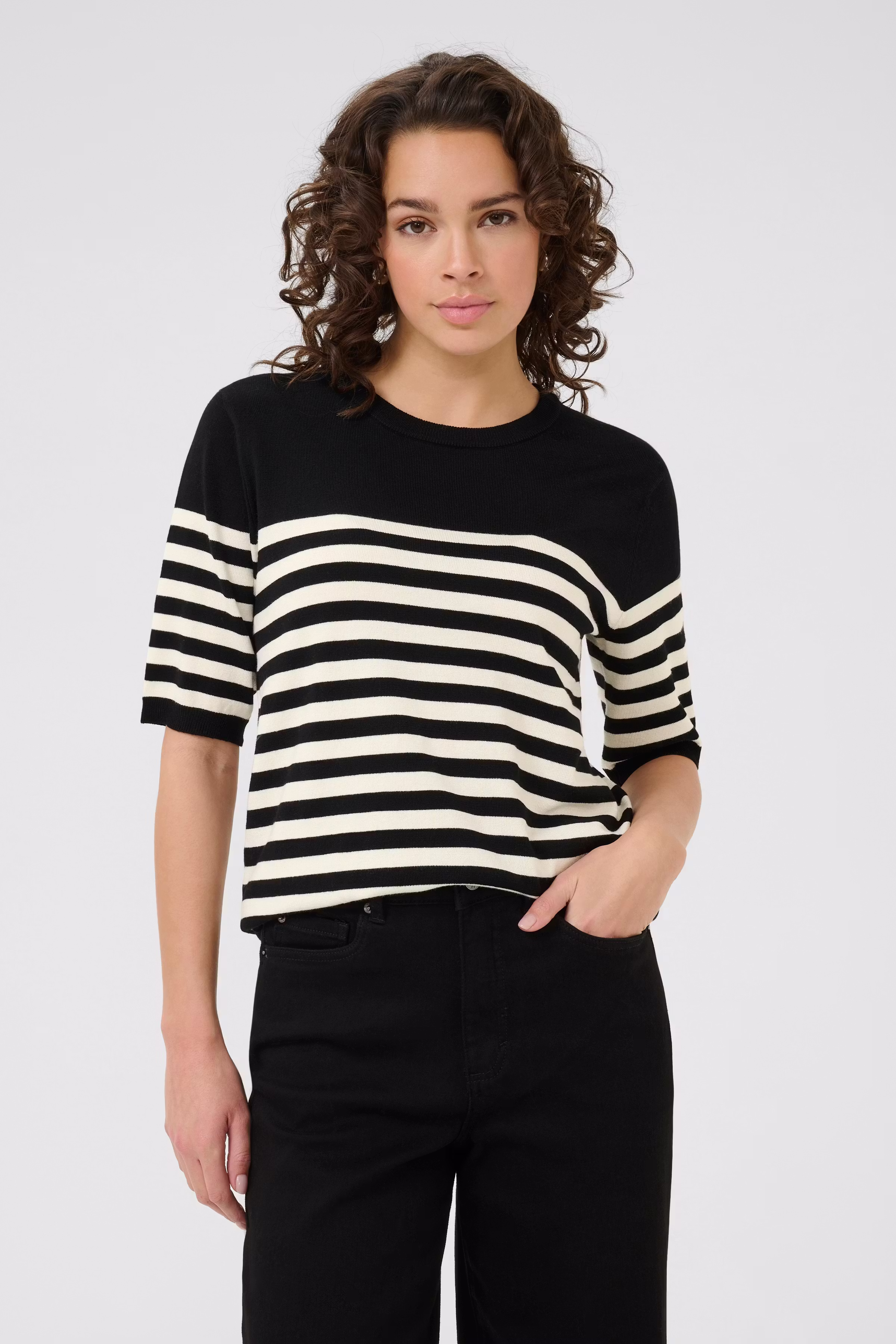 KAlizza Pullover LOOKBOOK FRONT 10508410-108417