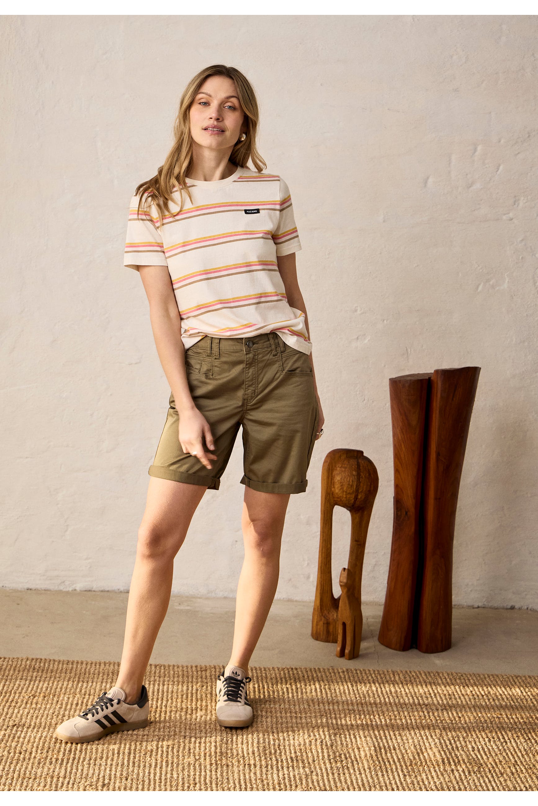 PZEVELYN Shorts LOCATION NONE 50210425-170517