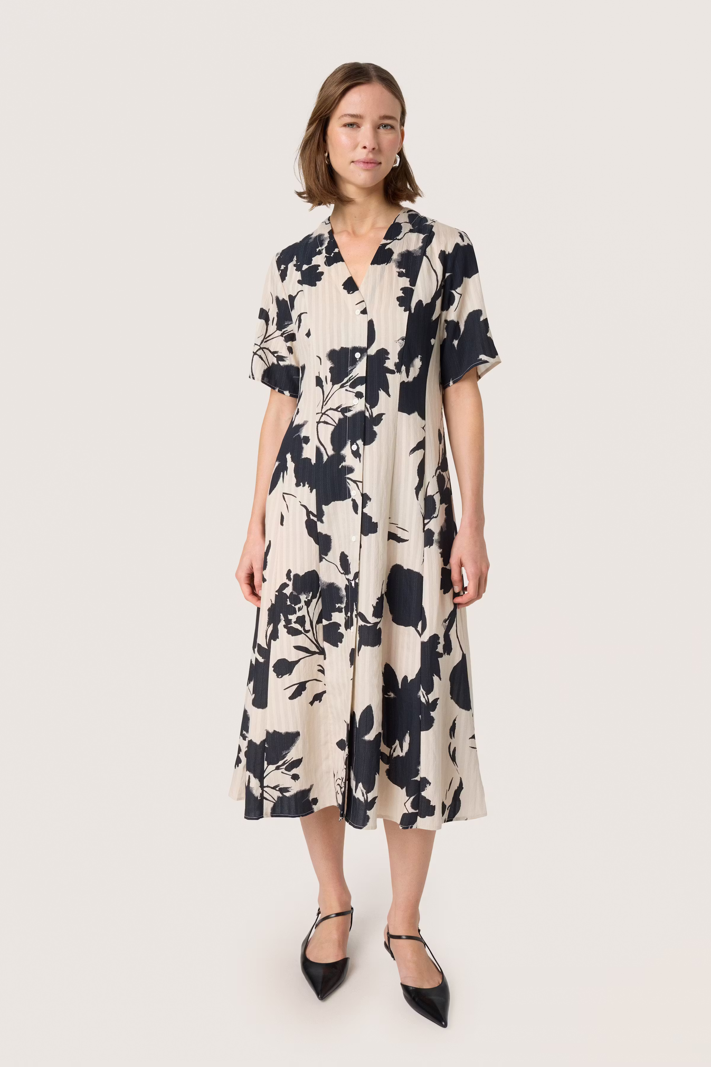 SLDaria Kleid LOOKBOOK FRONT 30408427-303944