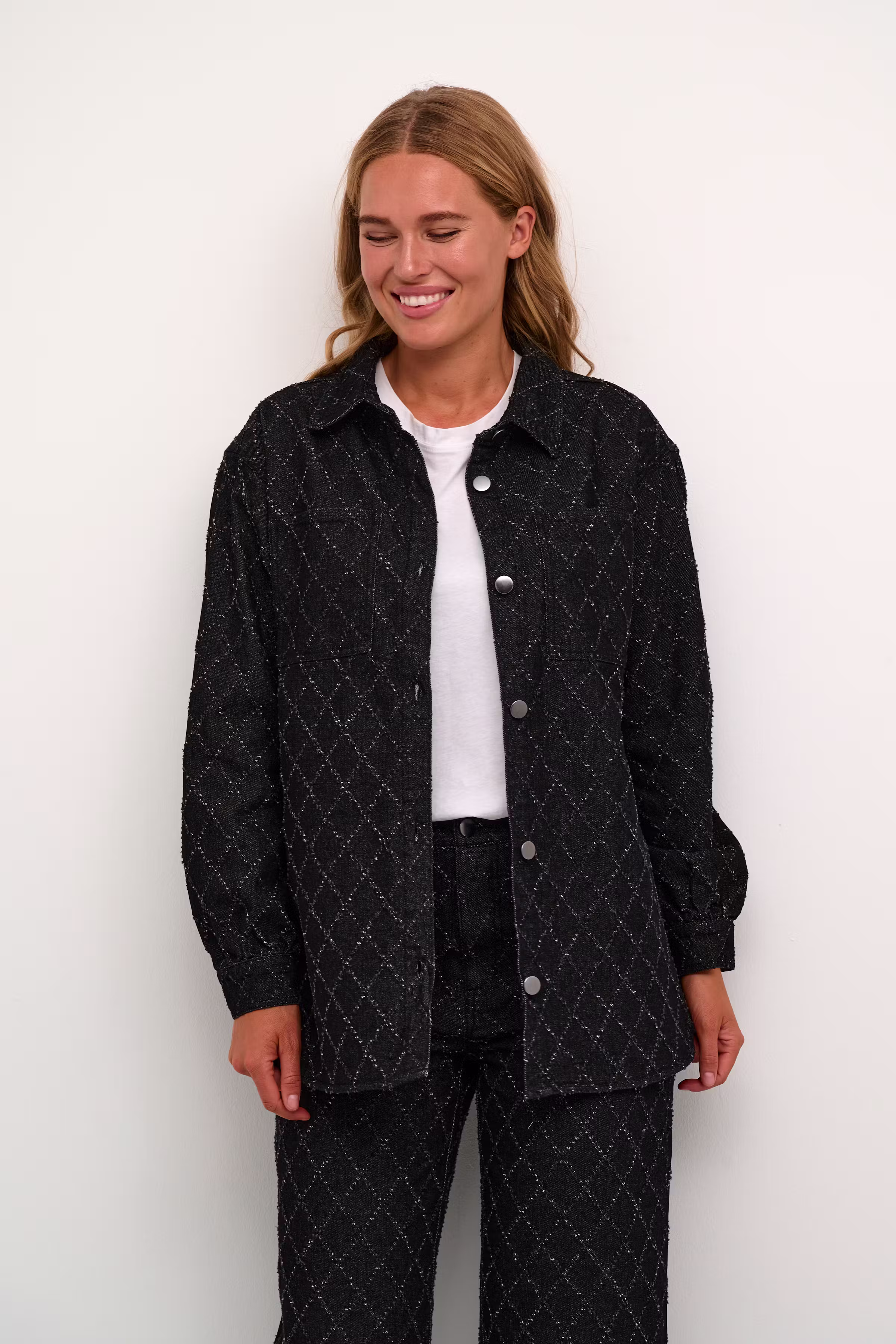 KAolivia Skjorte LOOKBOOK FRONT 10508392-103161