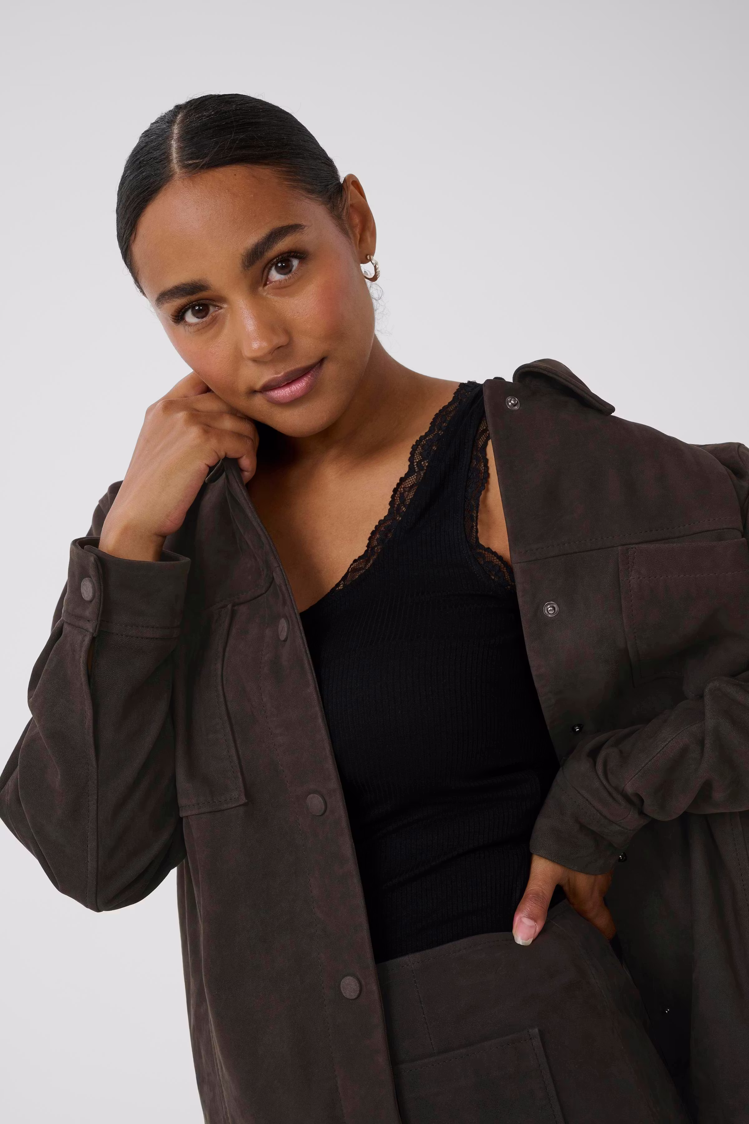 KArachel Veste en Daim LOOKBOOK FRONT 10510809-191111