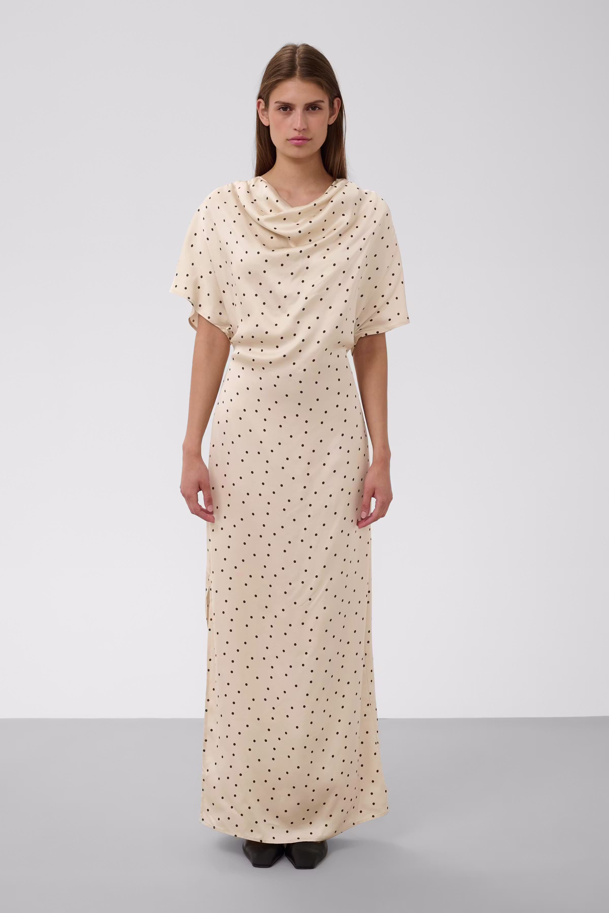 SLClero Dress LOOKBOOK FRONT 30409458-305265