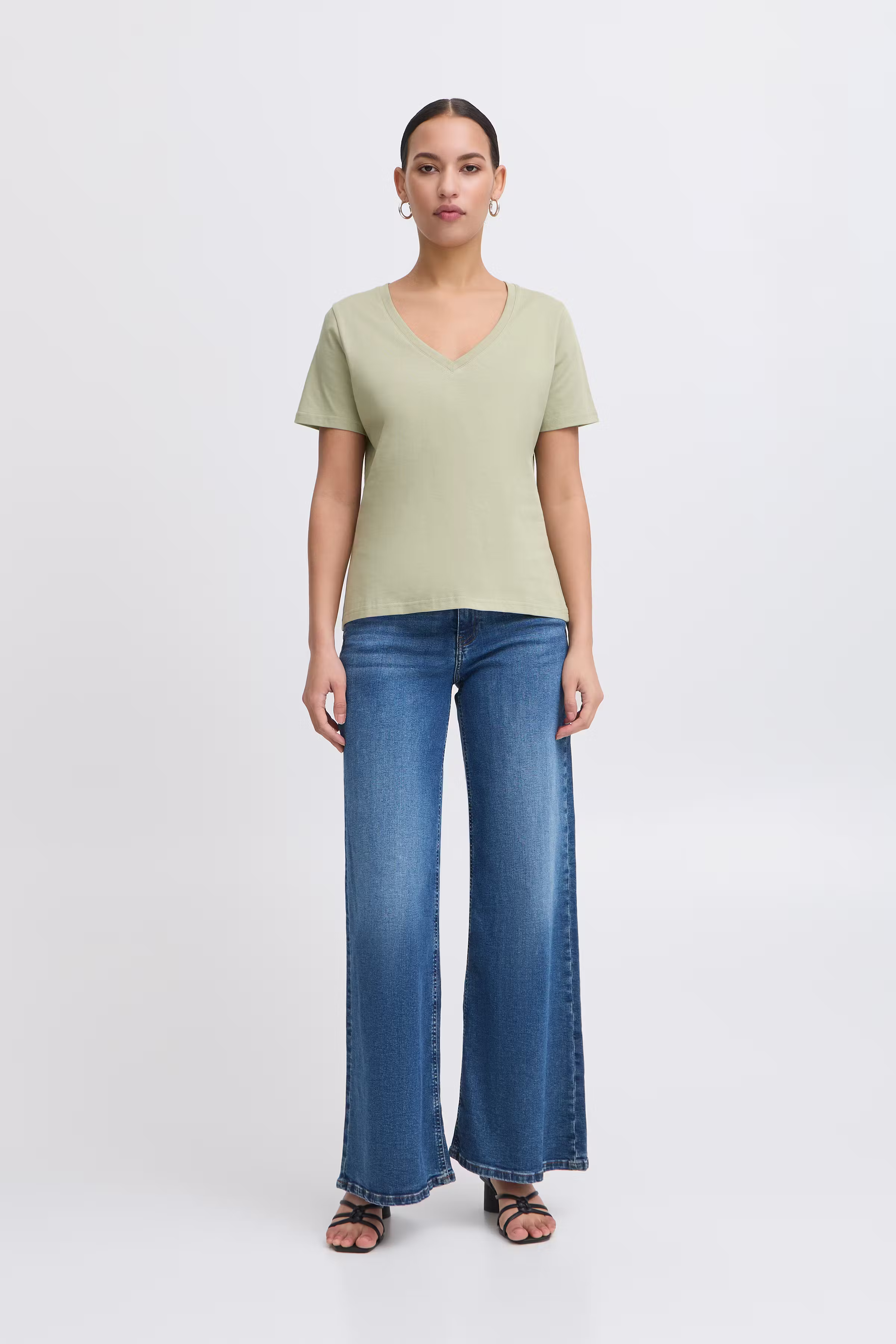 IHPALMER V-neck T-shirt LOOKBOOK FRONT 20120348-160213