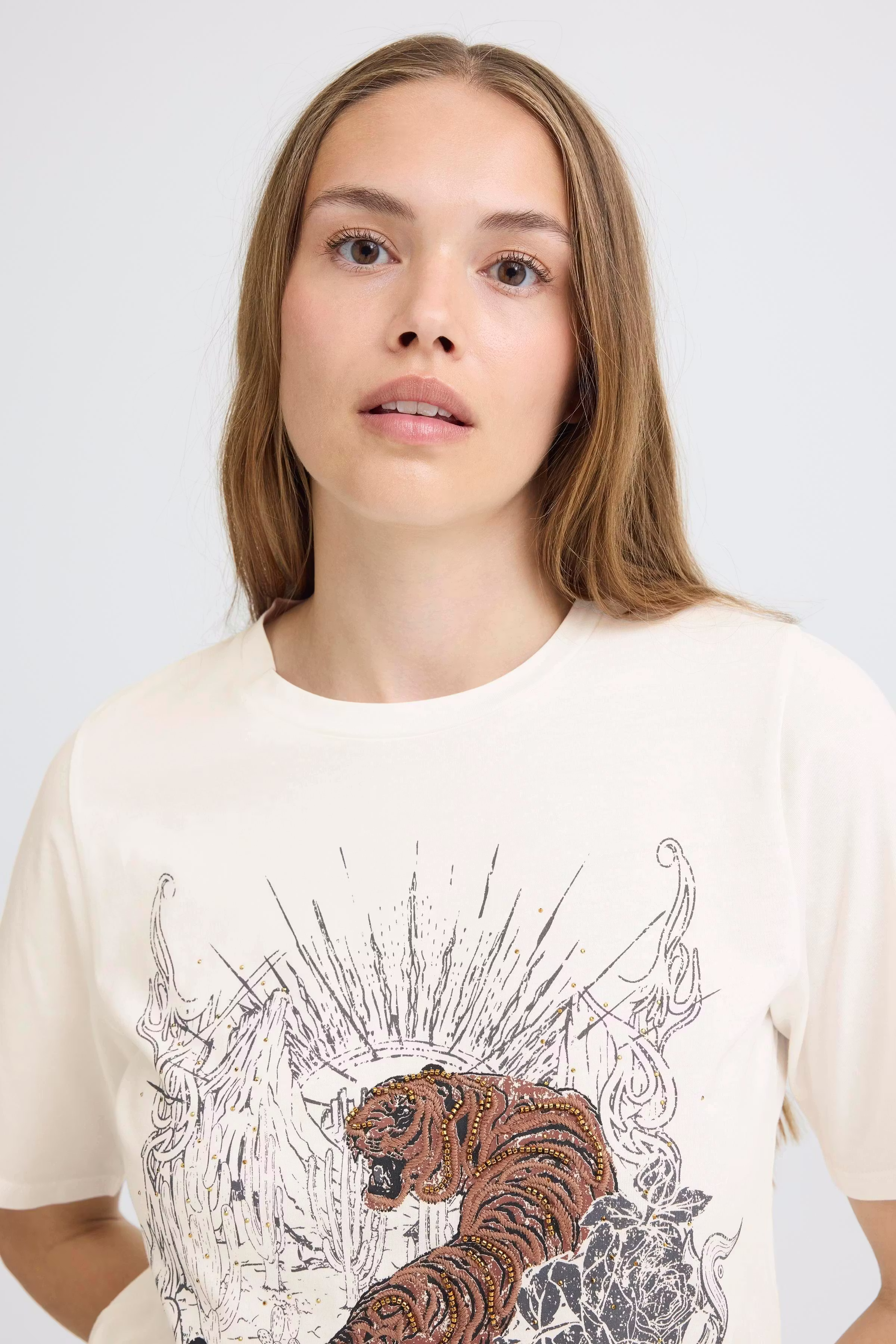 PZKHARI T-shirt LOOKBOOK DETAIL 50209096-114201