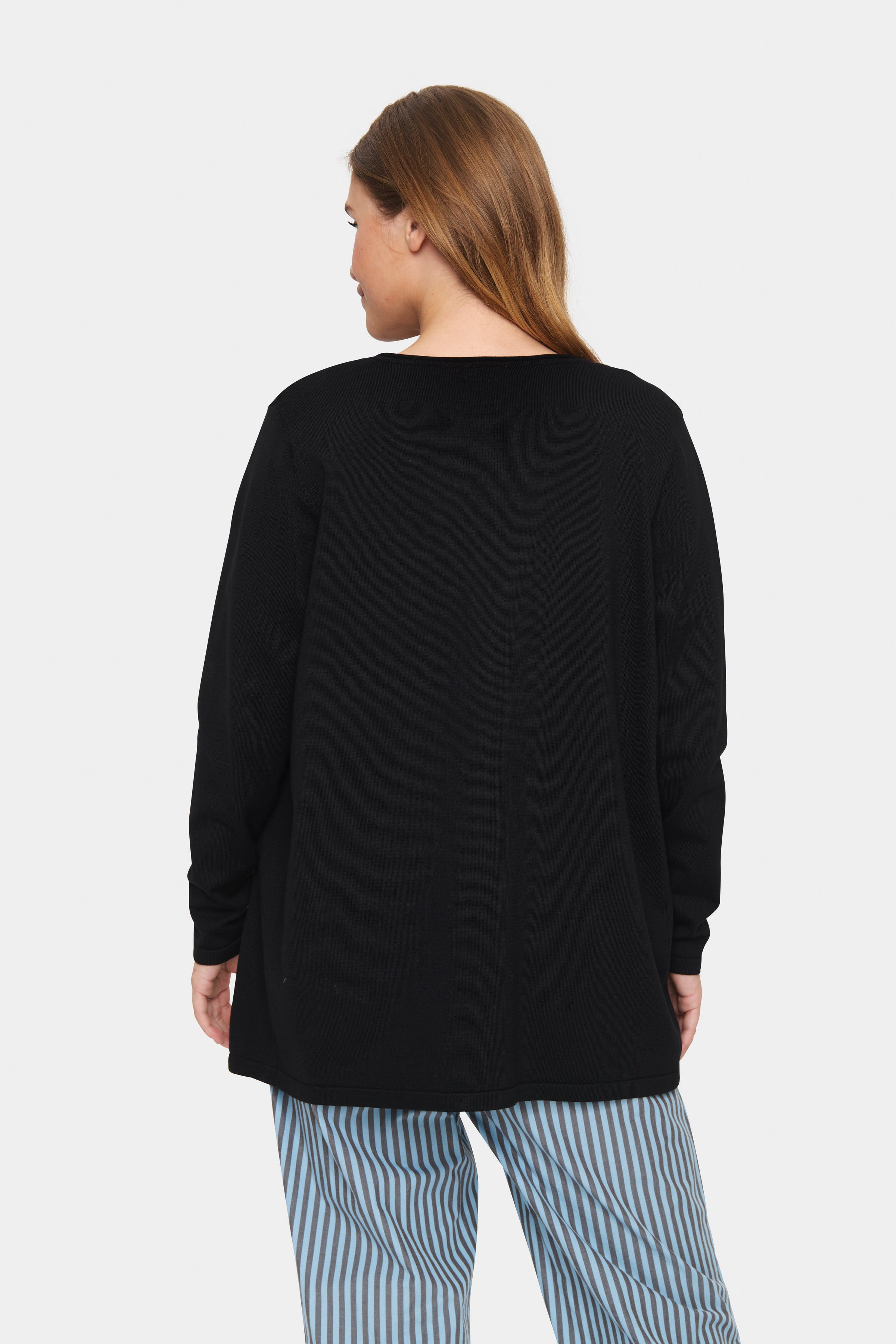 KilaSZ Cardigan LOOKBOOK BACK 30513713-193911