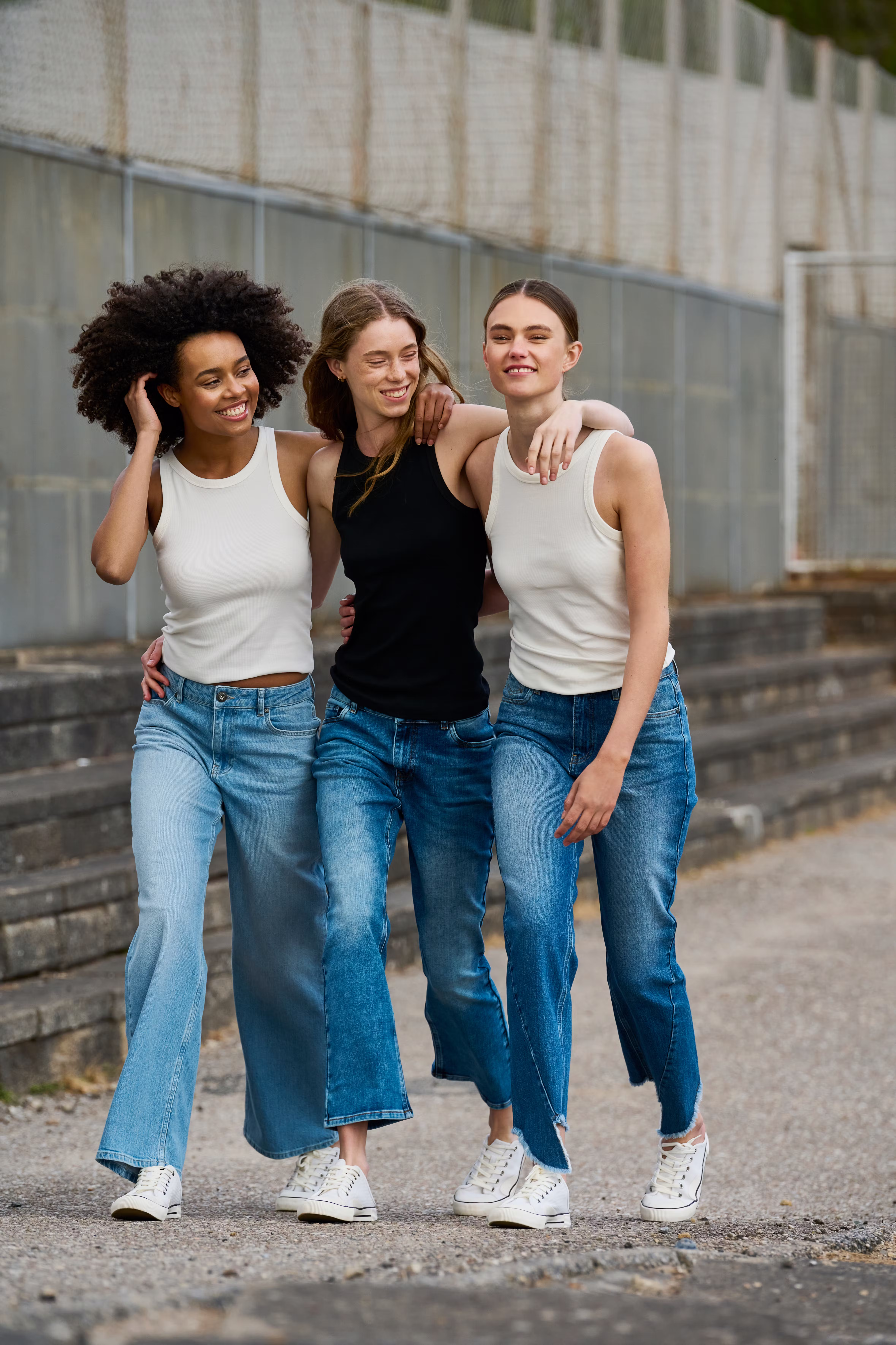 PZRIA Jeans LOCATION NONE 50207172-200005