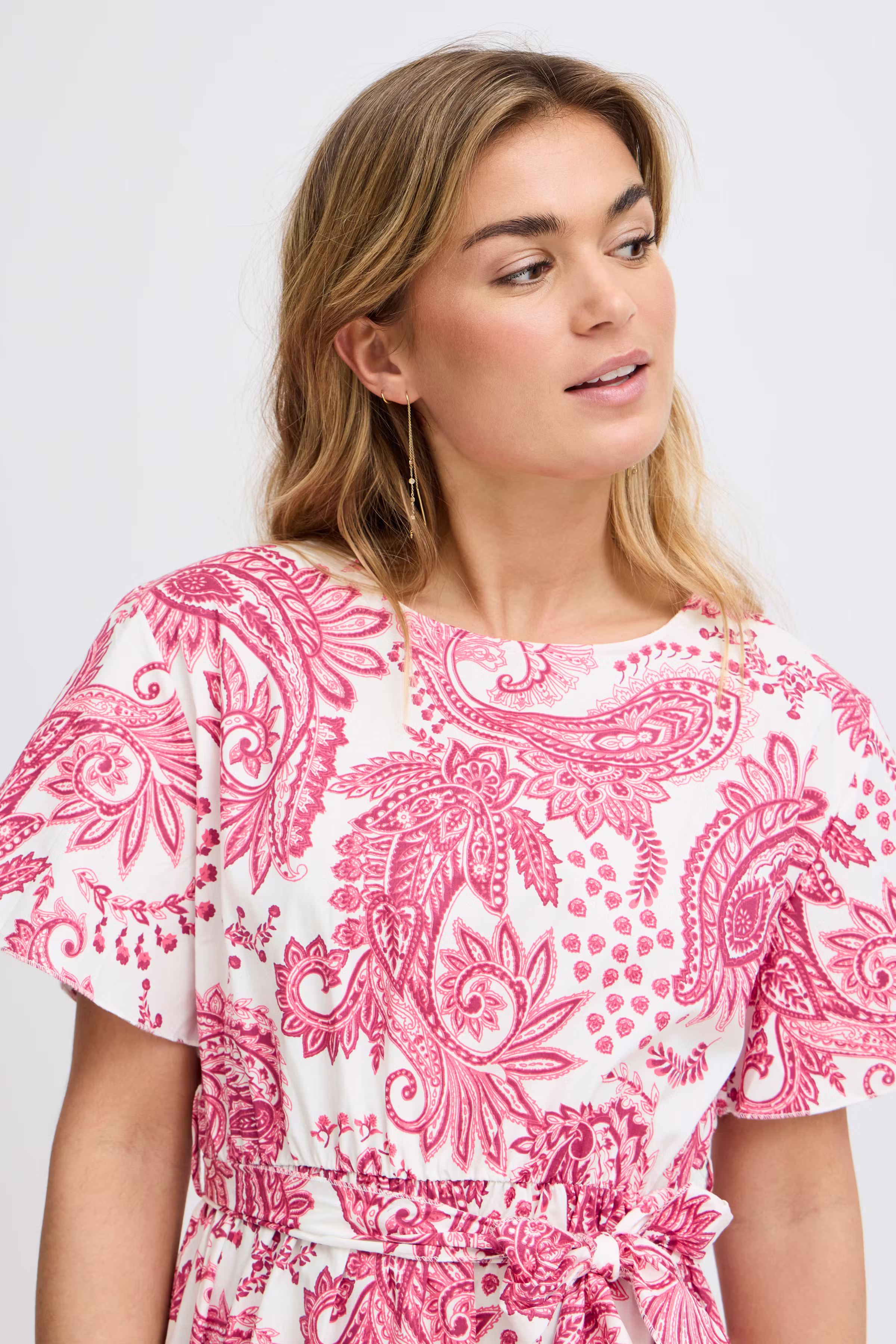 SBJADA Kleid LOOKBOOK DETAIL 22100550-171755