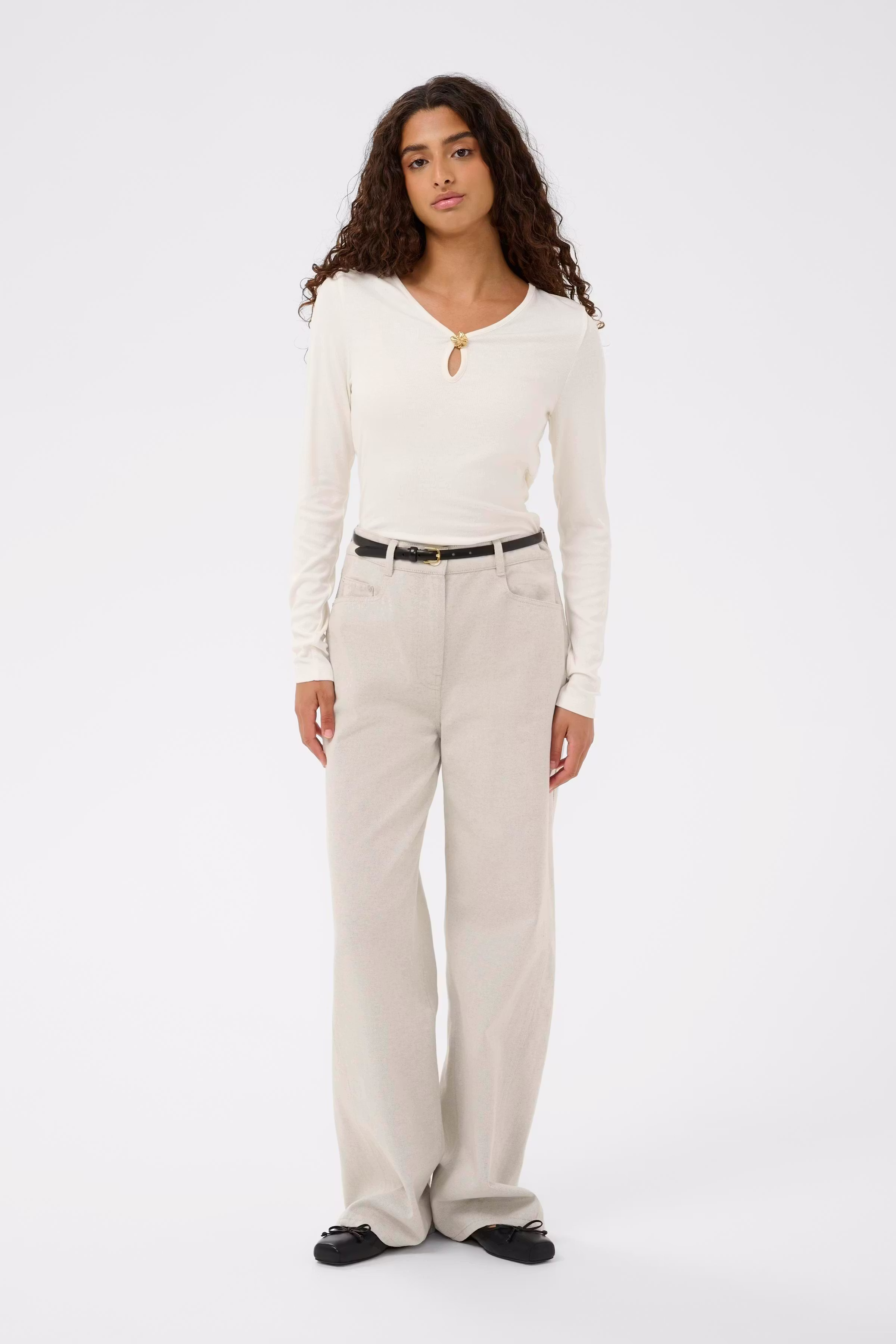 SLNaida T-shirt LOOKBOOK FRONT 30408885-111001