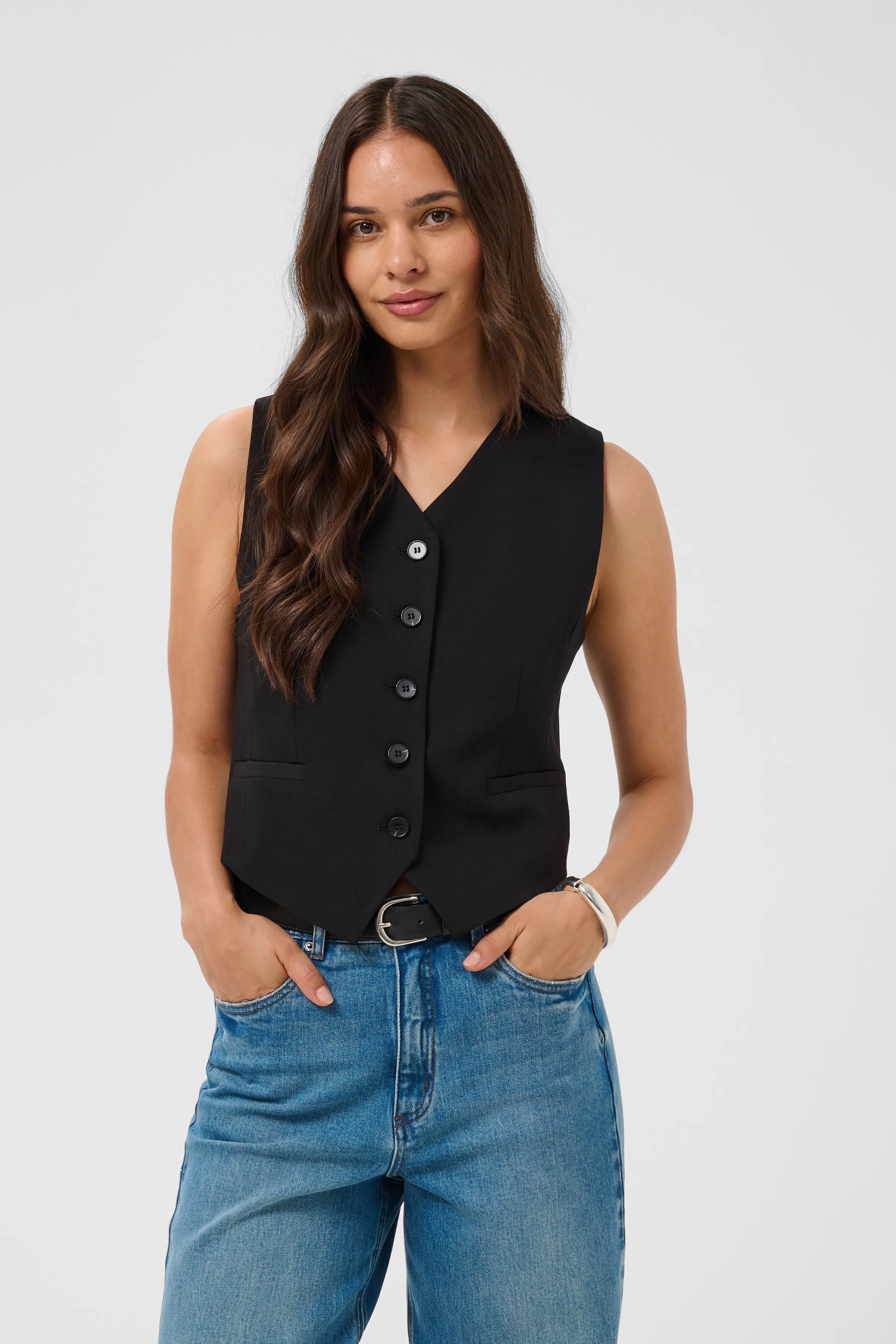 KAsakura Vest LOOKBOOK FRONT 10512299-100121