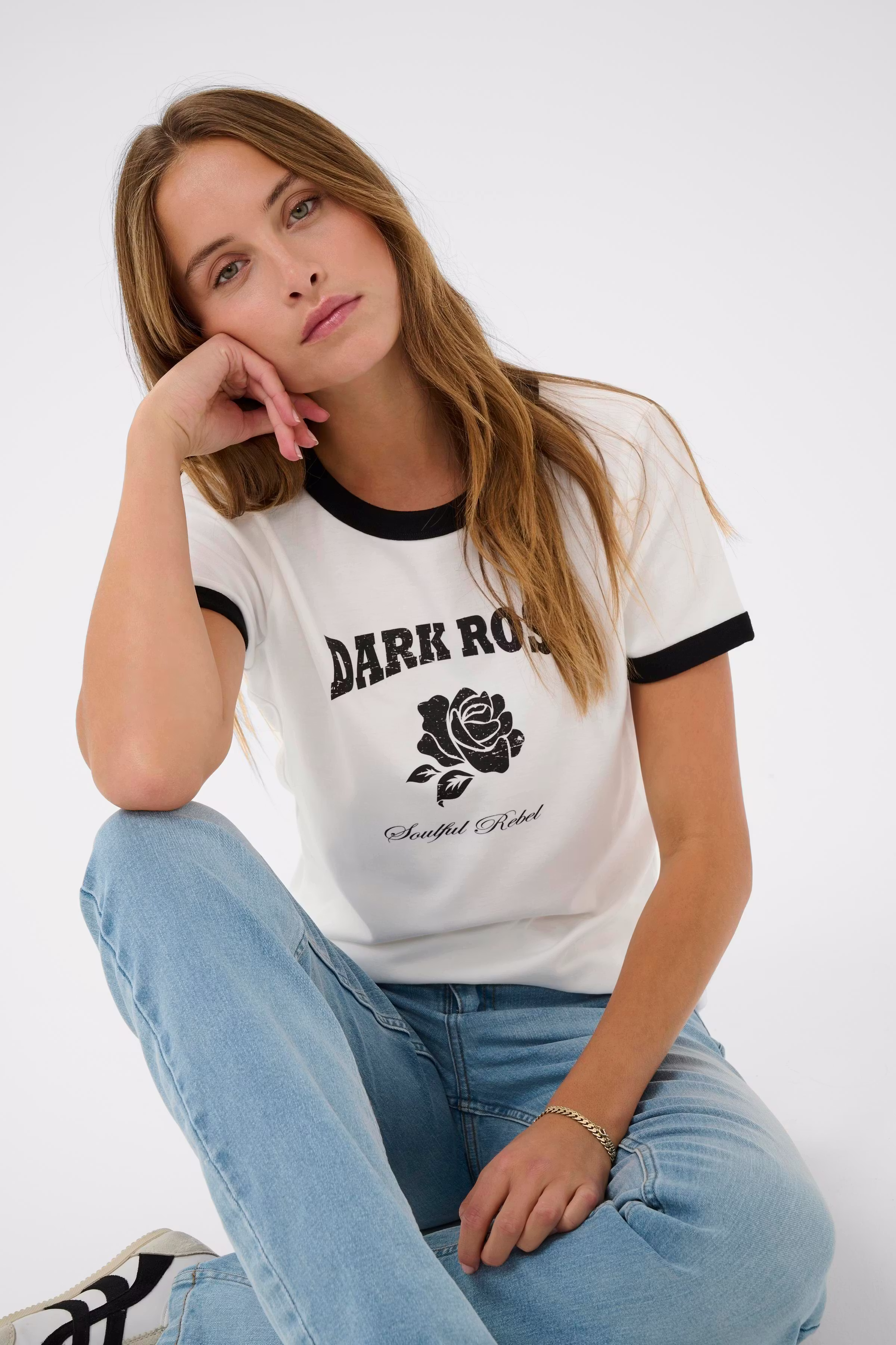 KAolivia T-shirt LOOKBOOK DETAIL 10511186-110602