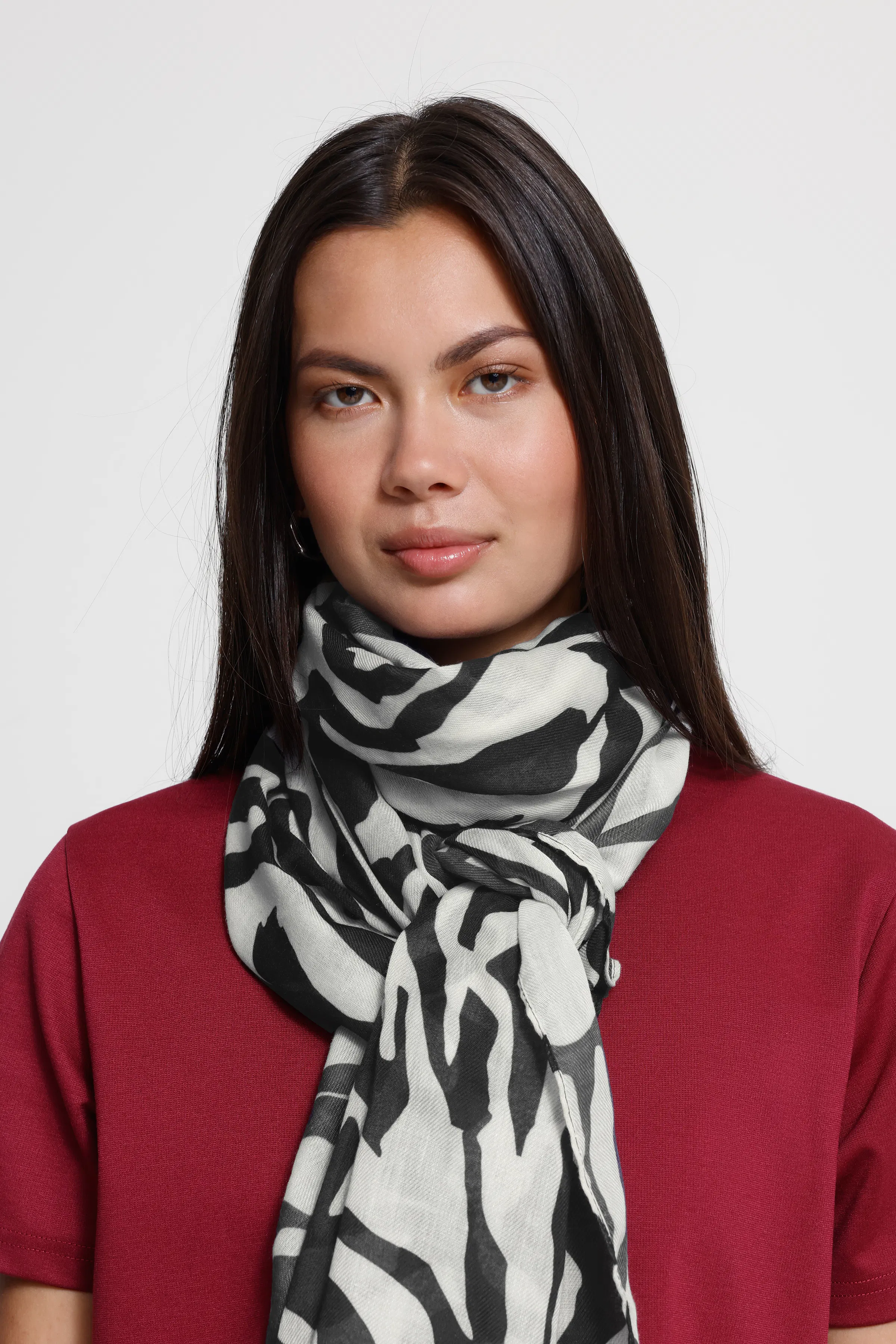 IALINNO Tørklæde LOOKBOOK DETAIL 20125693-130905