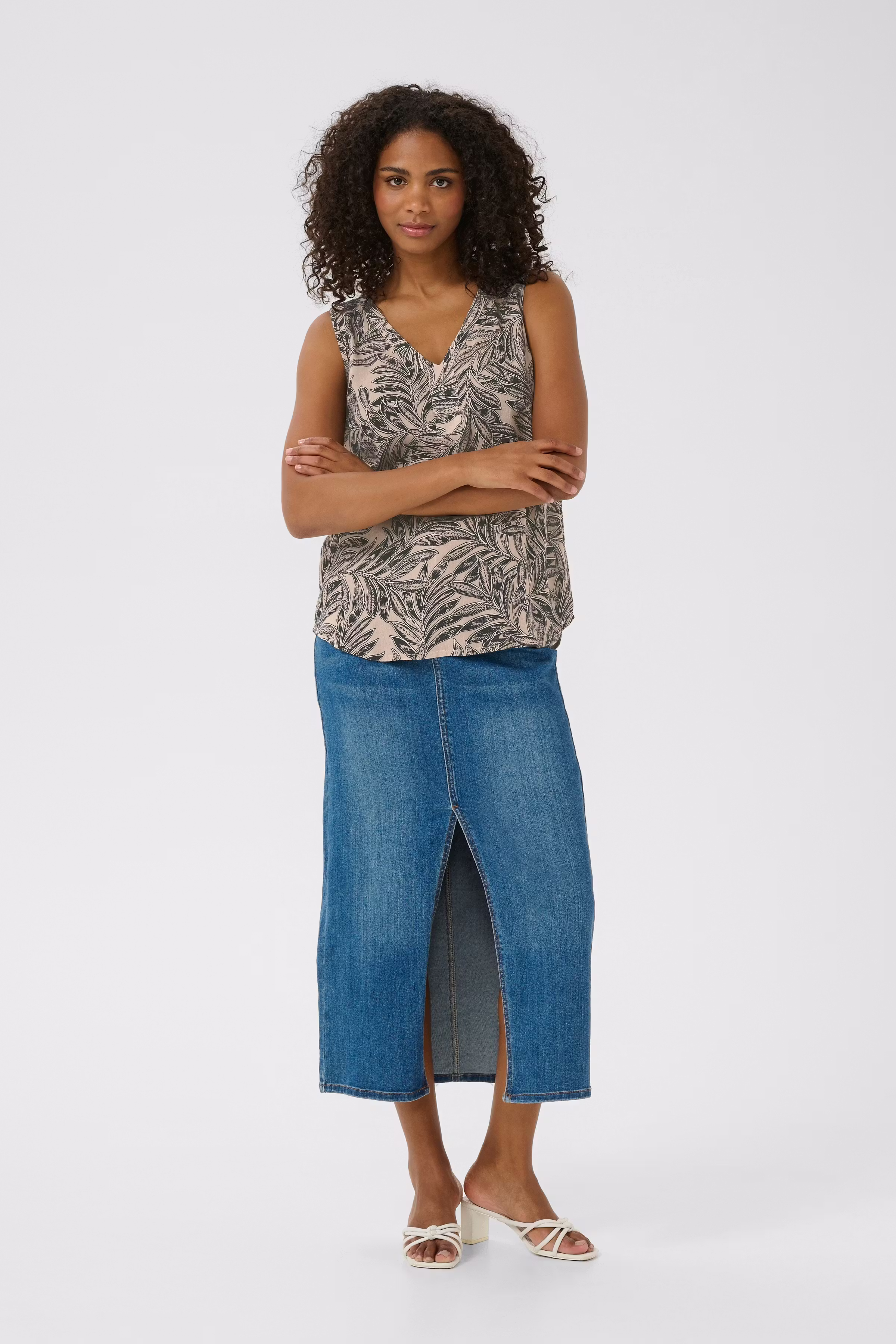 KAamber Top LOOKBOOK FRONT 10508255-108185