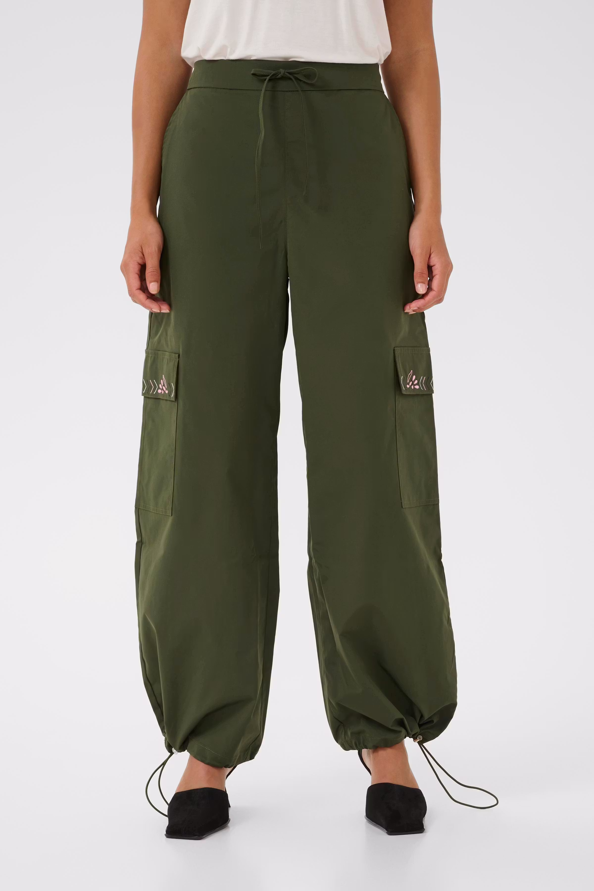 CUjaliana Broek LOOKBOOK FRONT 50113181-180521