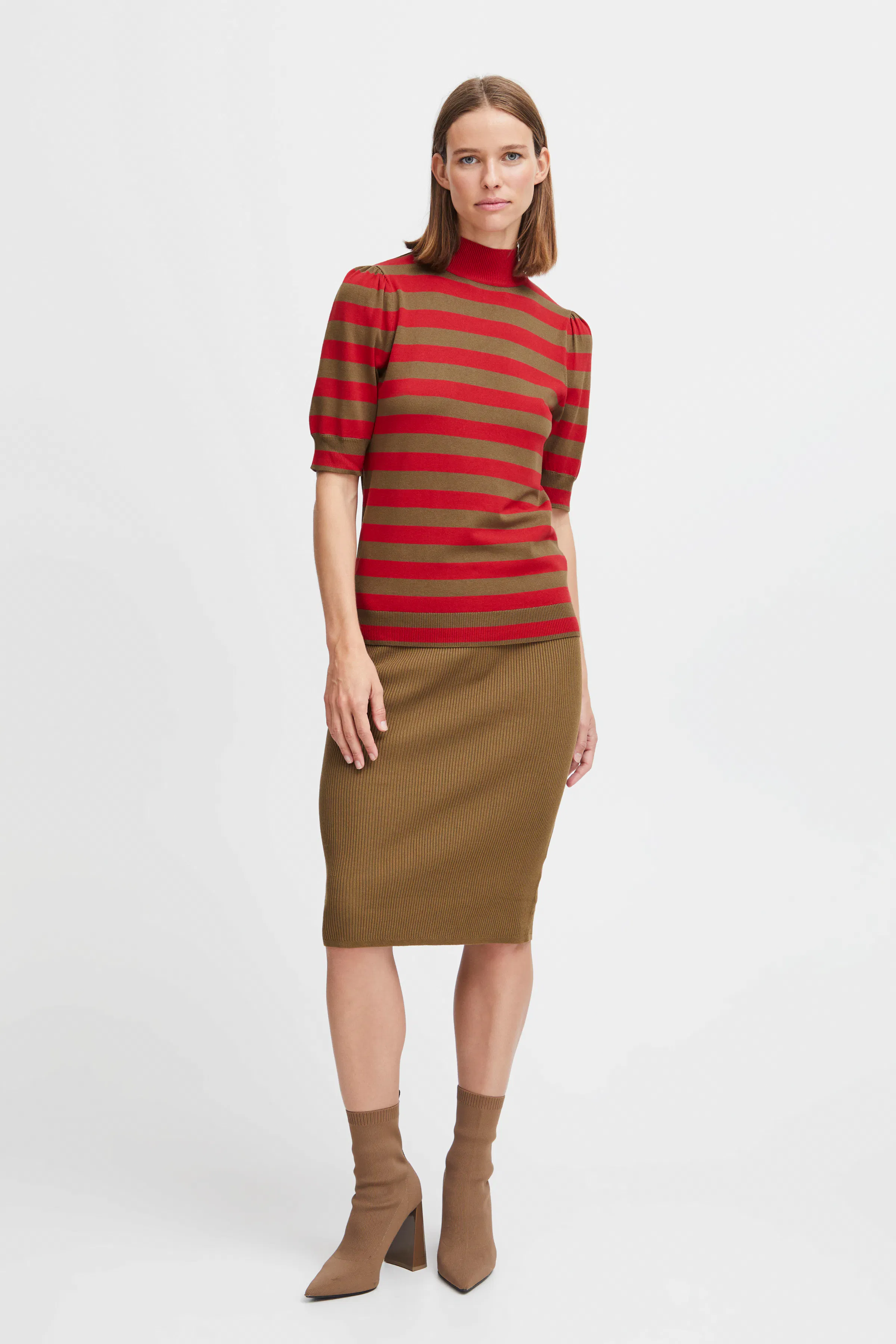 BYMMORLA Pullover LOOKBOOK FRONT 20815299-200977