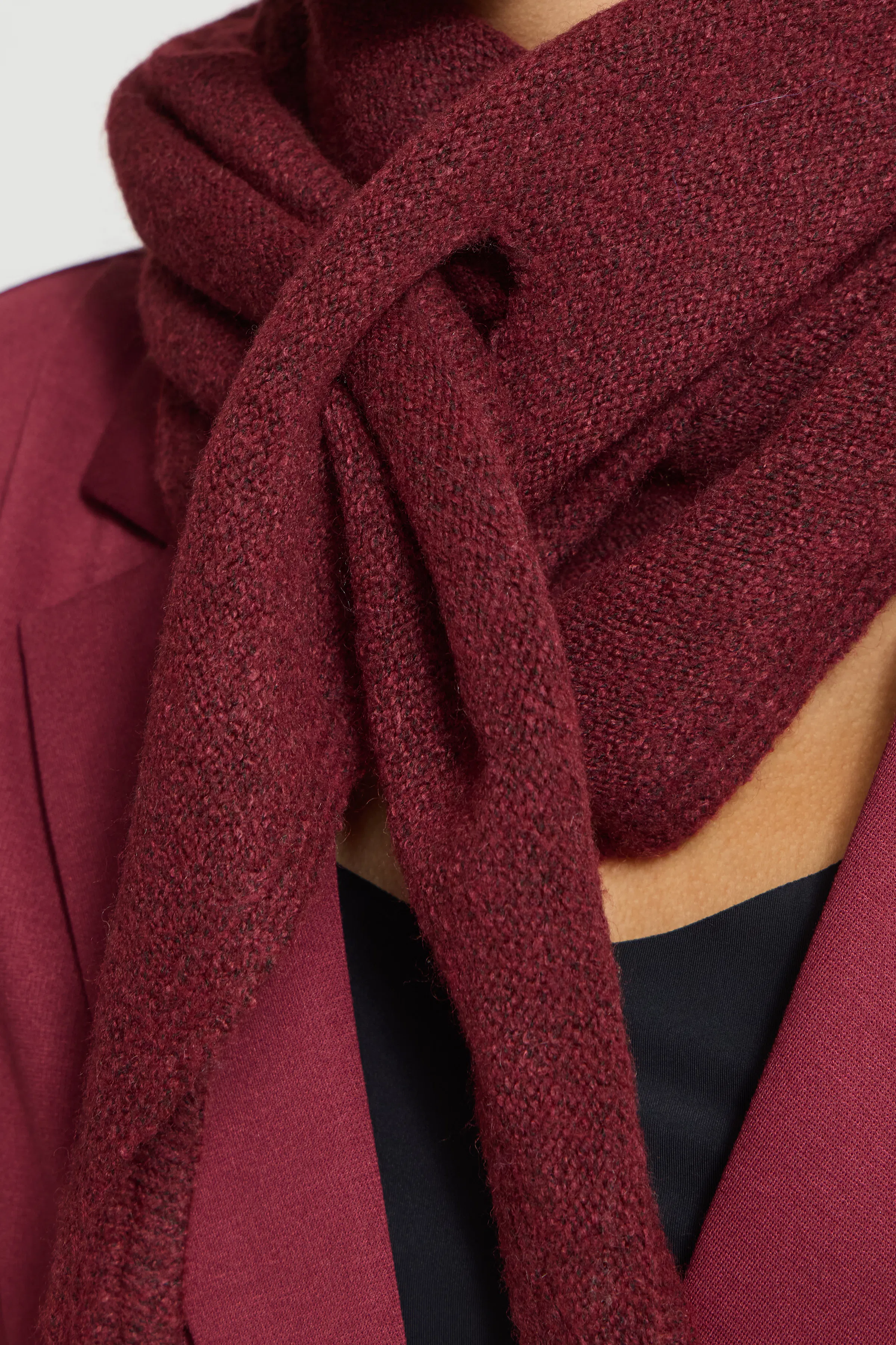 IAGRY Tuch LOOKBOOK FRONT 20126513-192024