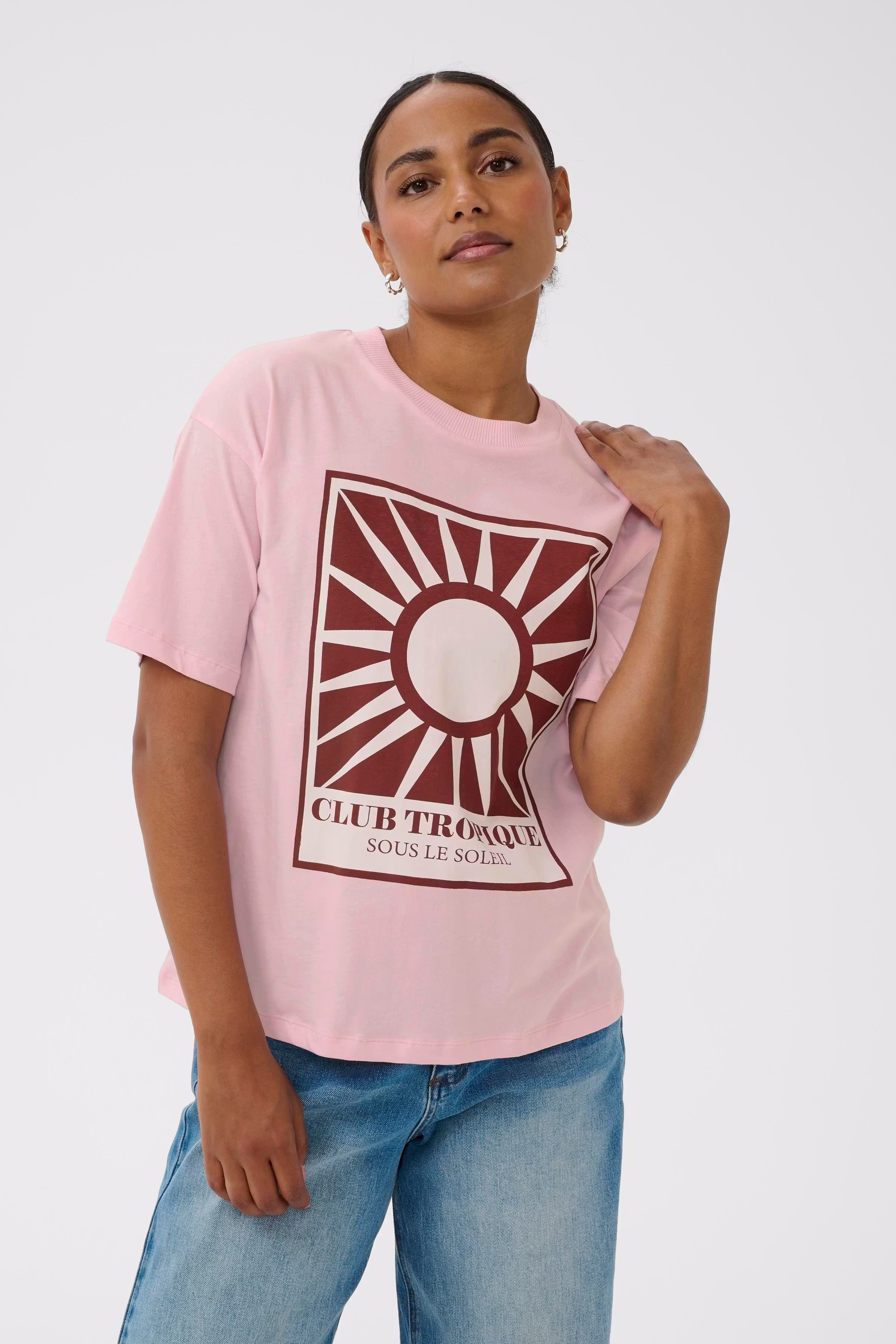 KAkelly T-shirt LOOKBOOK FRONT 10511577-132807