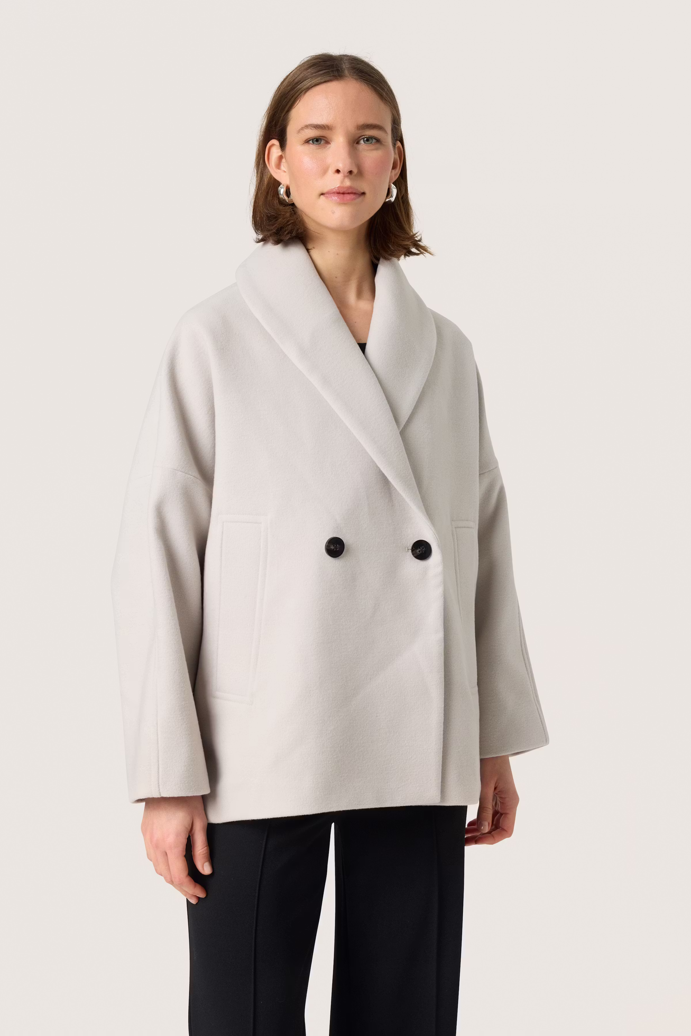 SLRubie Coat LOOKBOOK FRONT 30408269-130404