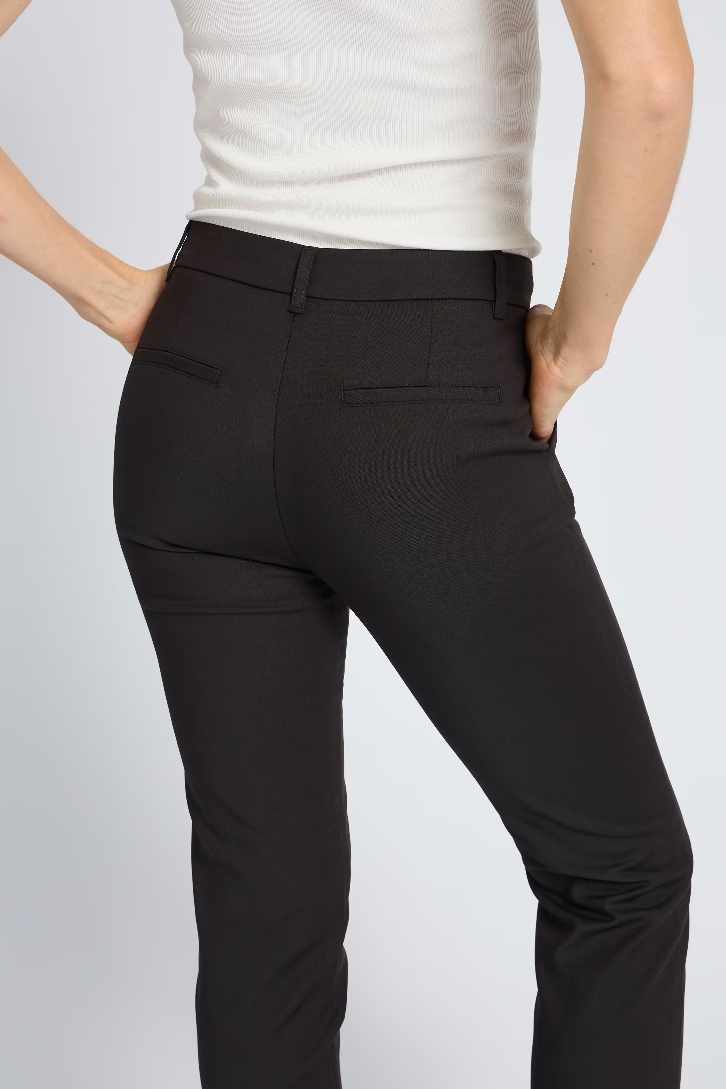 PZBINDY Trousers LOCATION NONE 50210332-193911