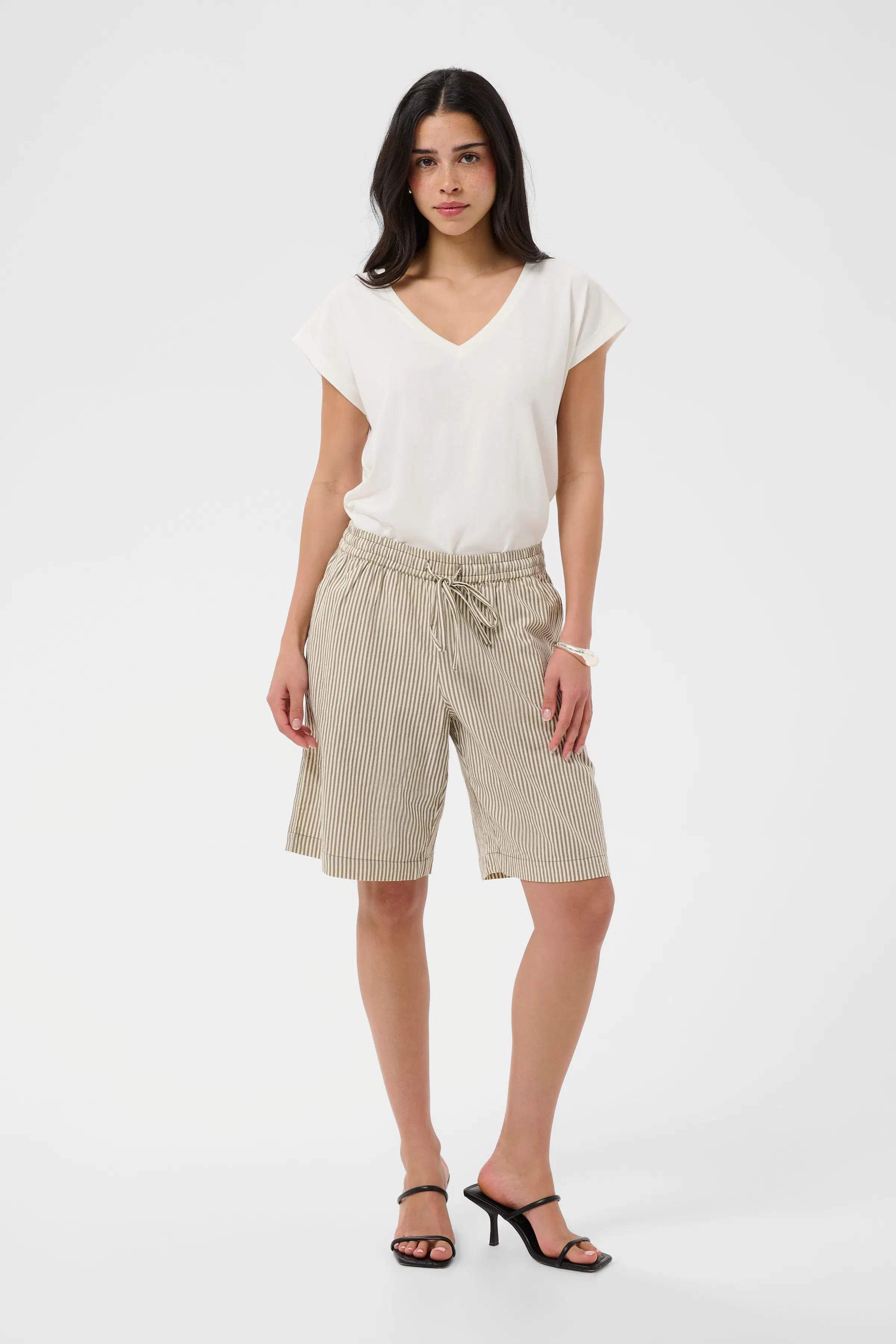 KAnaya Shorts LOOKBOOK FRONT 10511170-108909