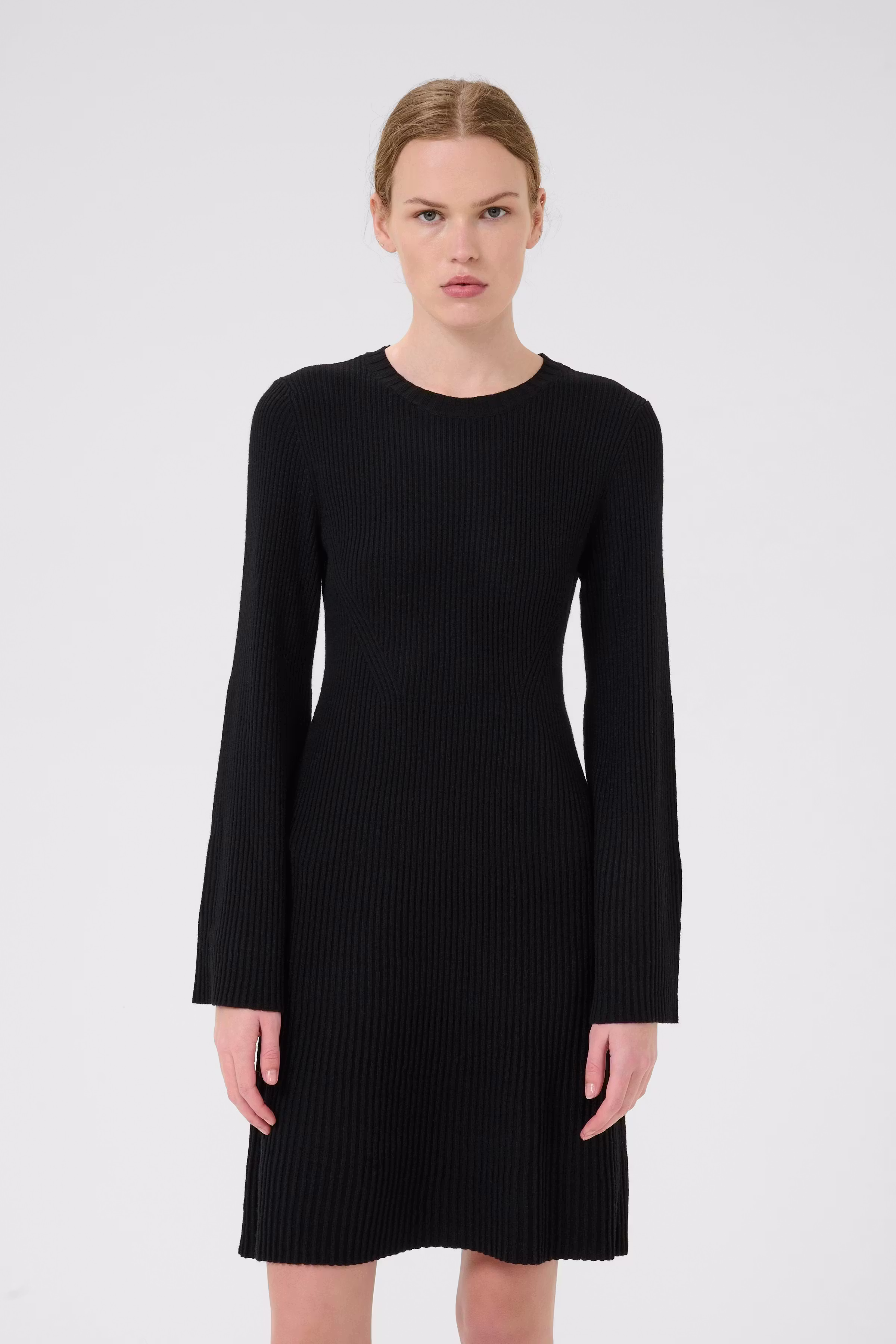 AntaliGZ Dress LOOKBOOK FRONT 10909319-100017