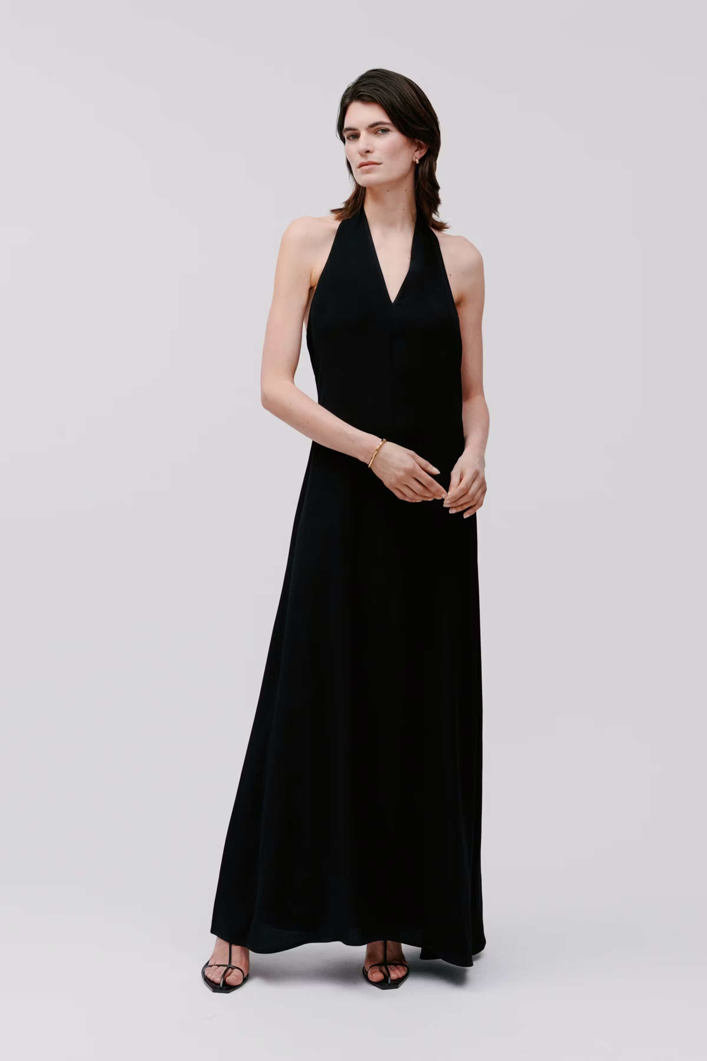 IONesta Dress LOOKBOOK FRONT 30600662-BK999
