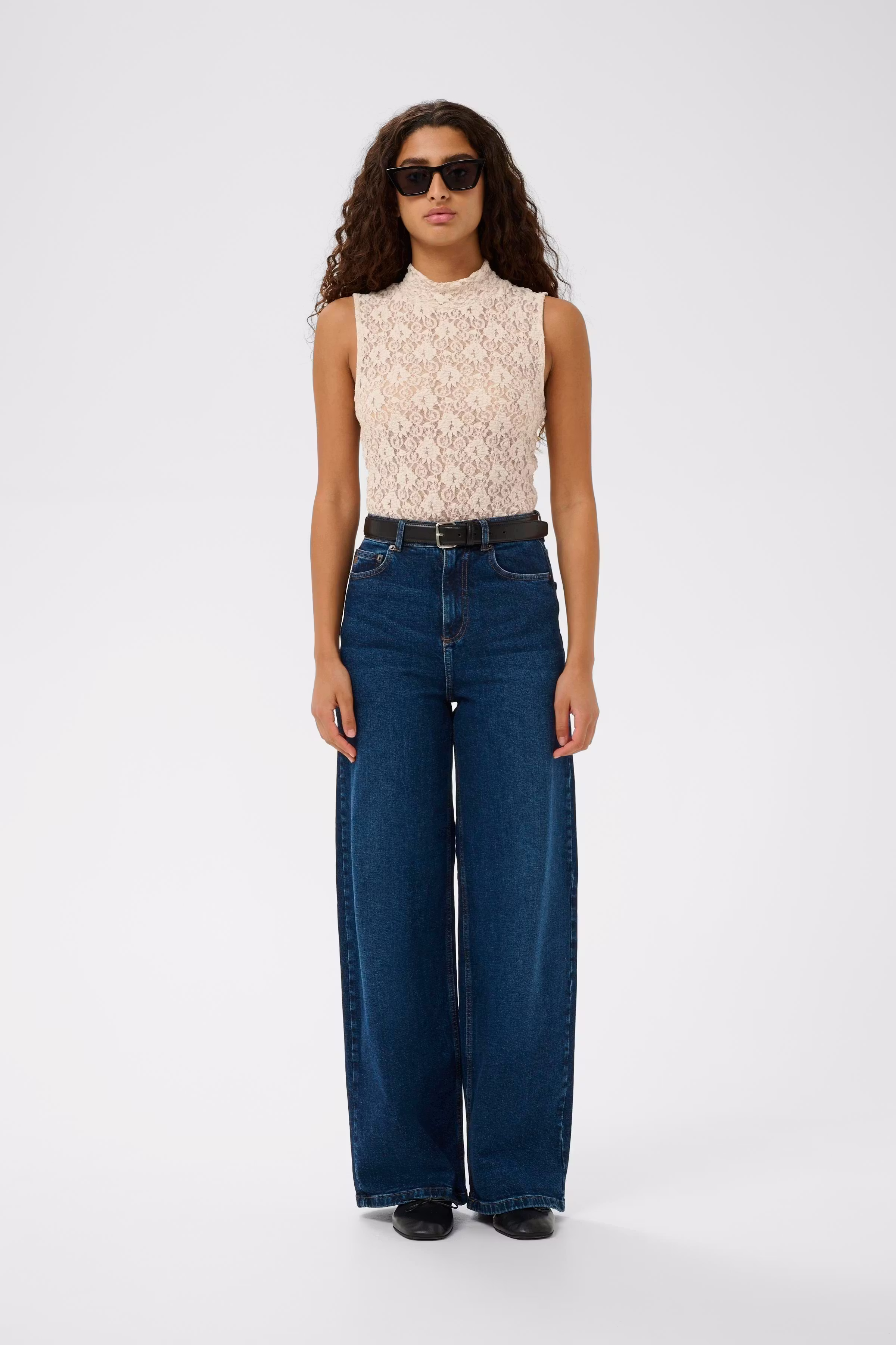 CivahIW T-shirt LOOKBOOK FRONT 30109935-130403