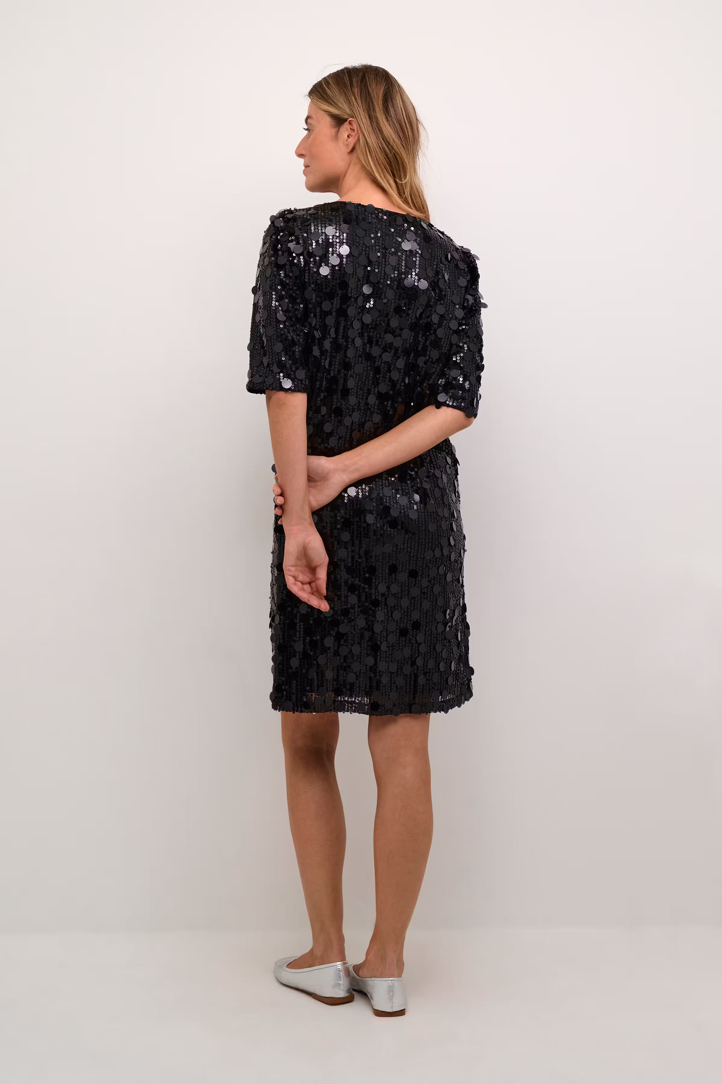 CRShine Sequin dress LOOKBOOK BACK 10613076-100120