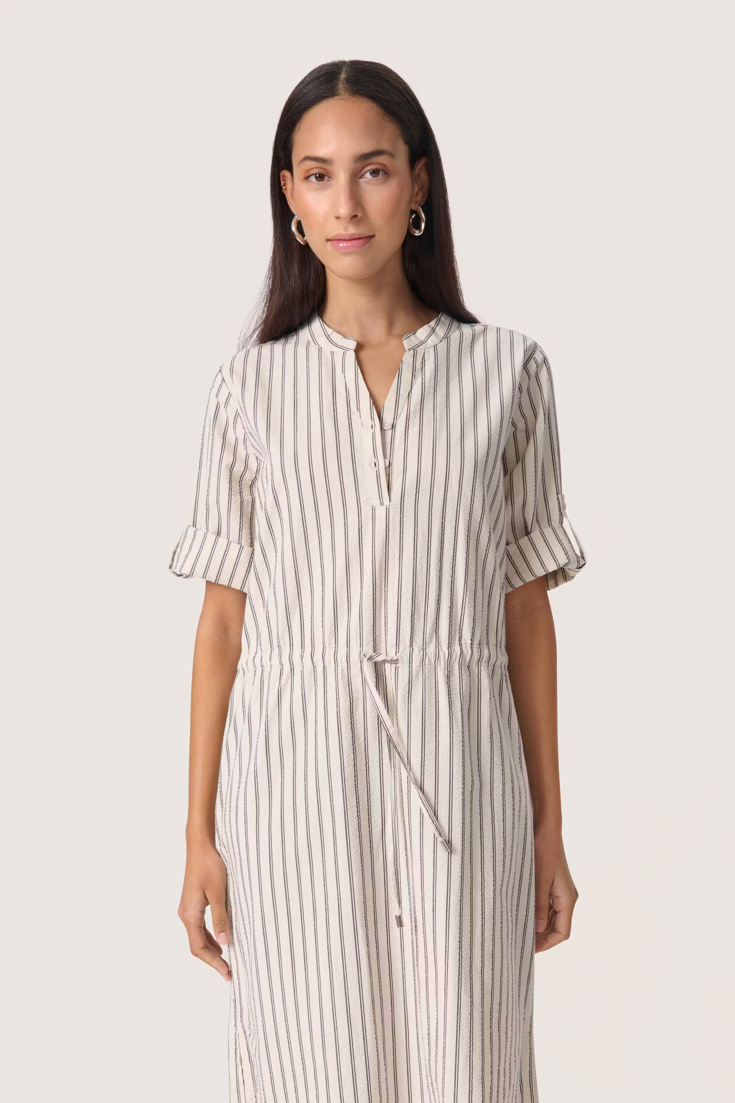 SLAnvitte Dress LOOKBOOK FRONT 30408467-303927