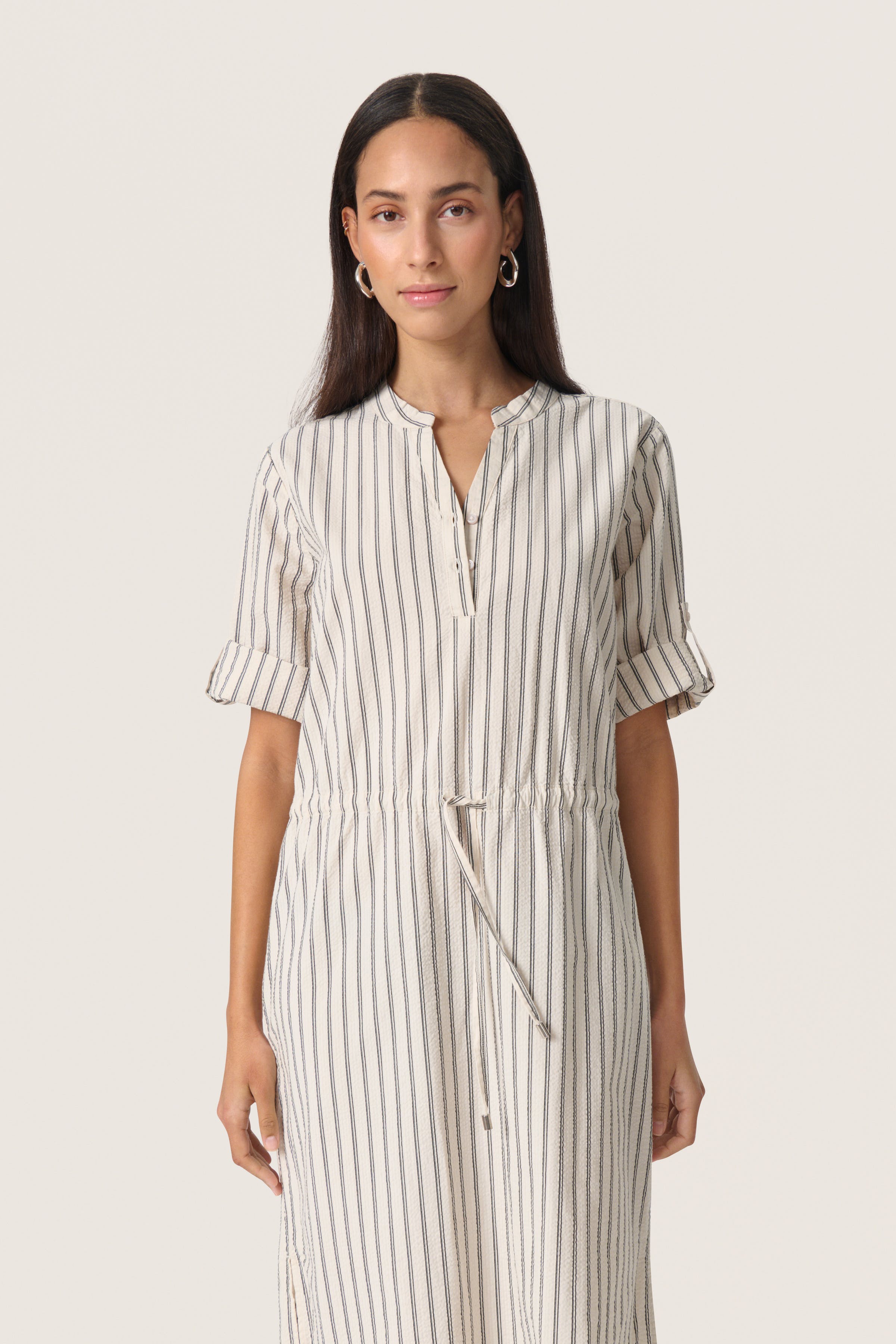 SLAnvitte Dress LOOKBOOK FRONT 30408467-303927