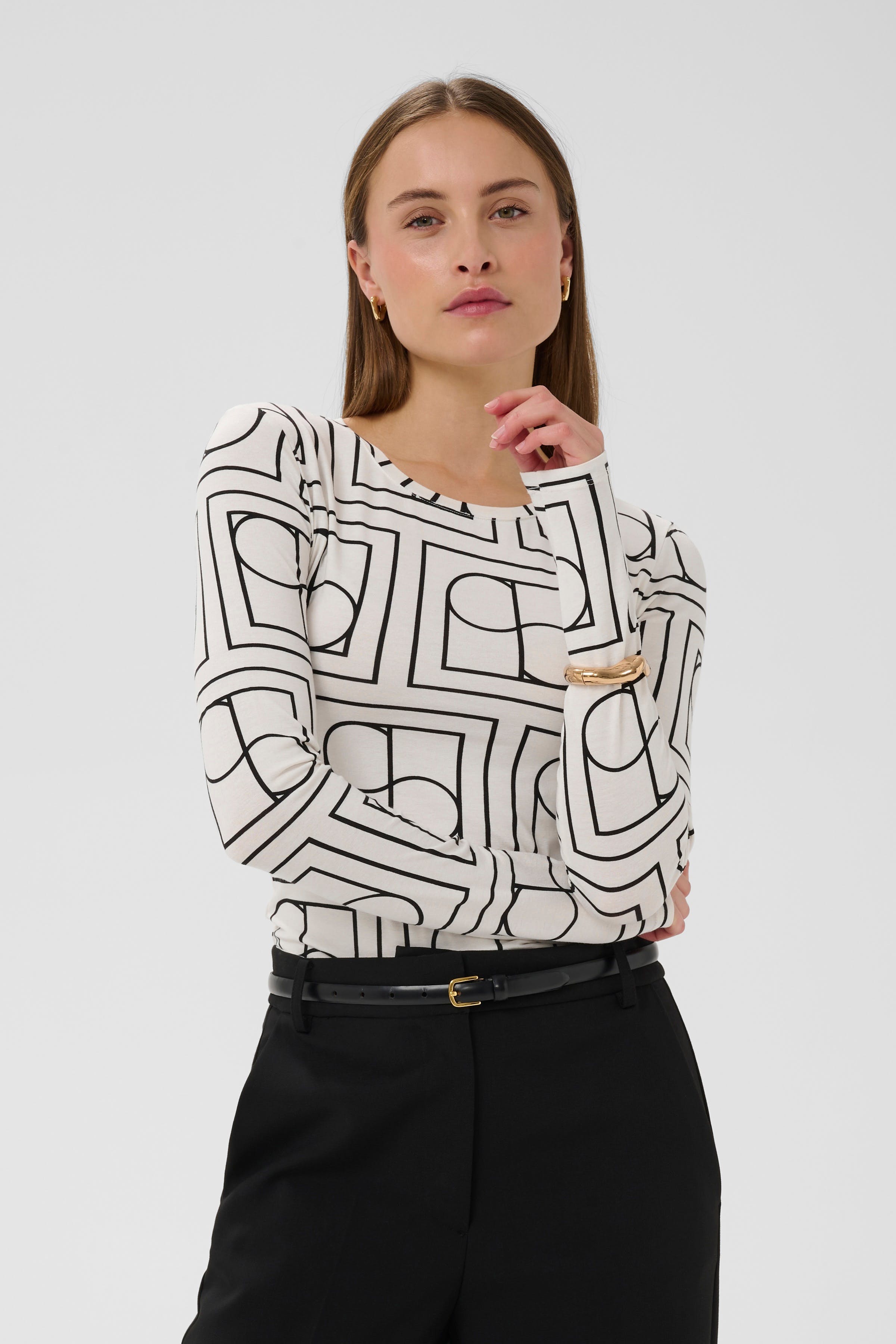 SLHanadi T-shirt LOOKBOOK FRONT 30407988-303286