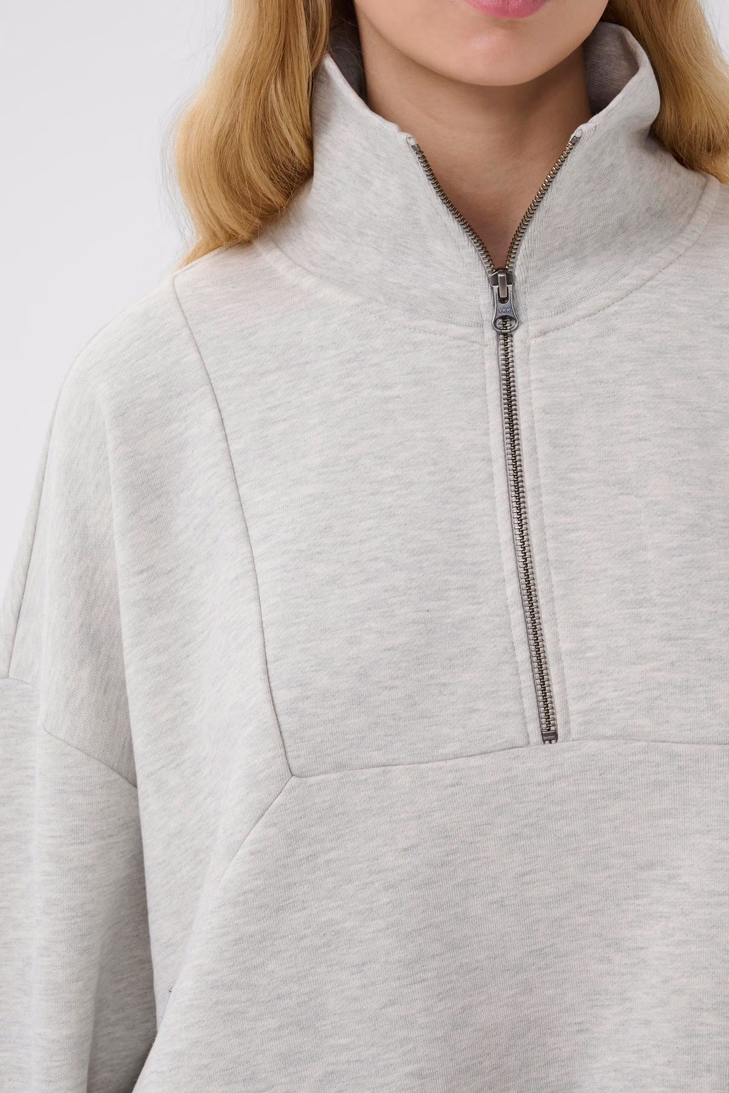 GZnormi Sweatshirt LOOKBOOK DETAIL 10910978-108958