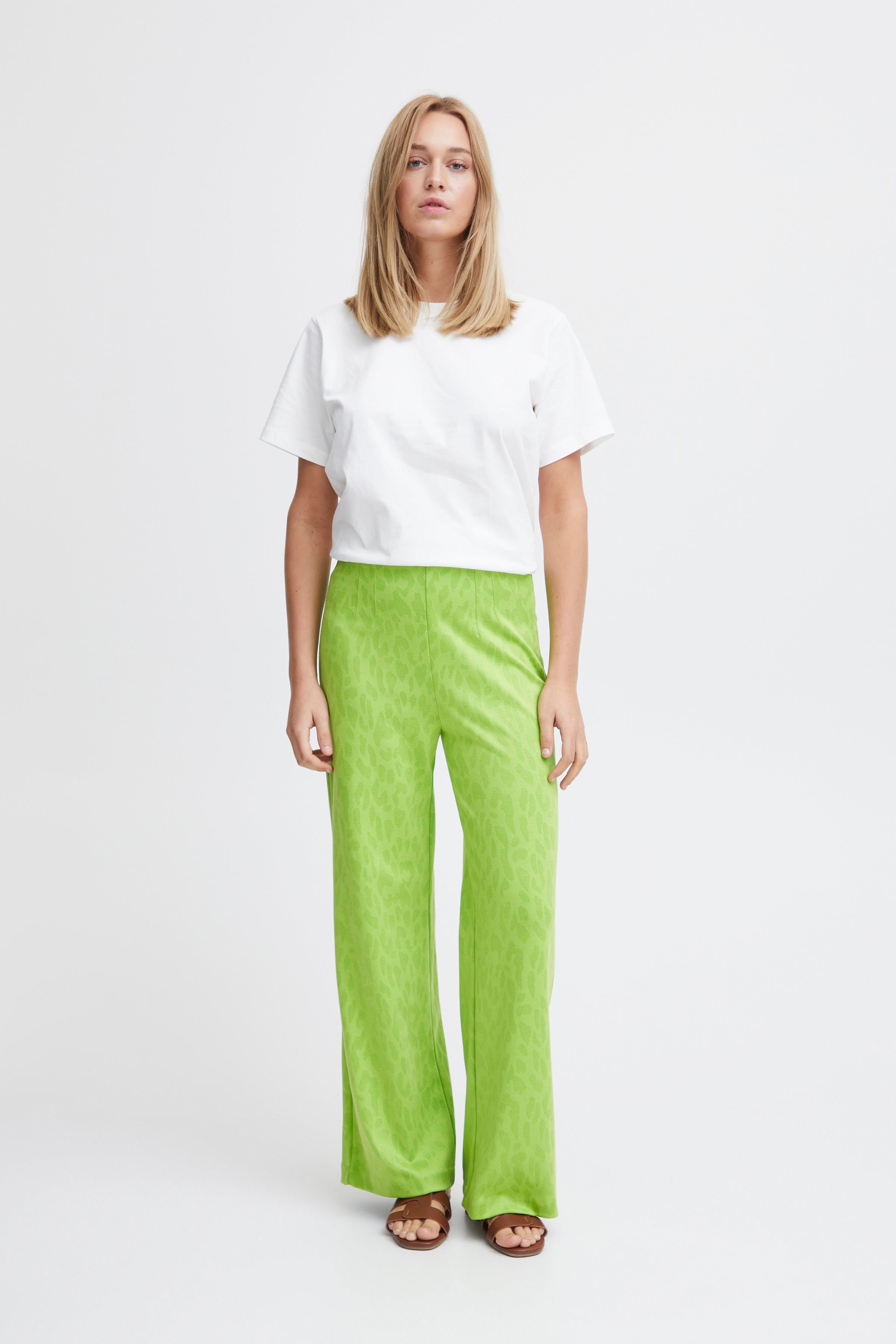 IHKATE Hose LOOKBOOK FRONT 20120655-202801